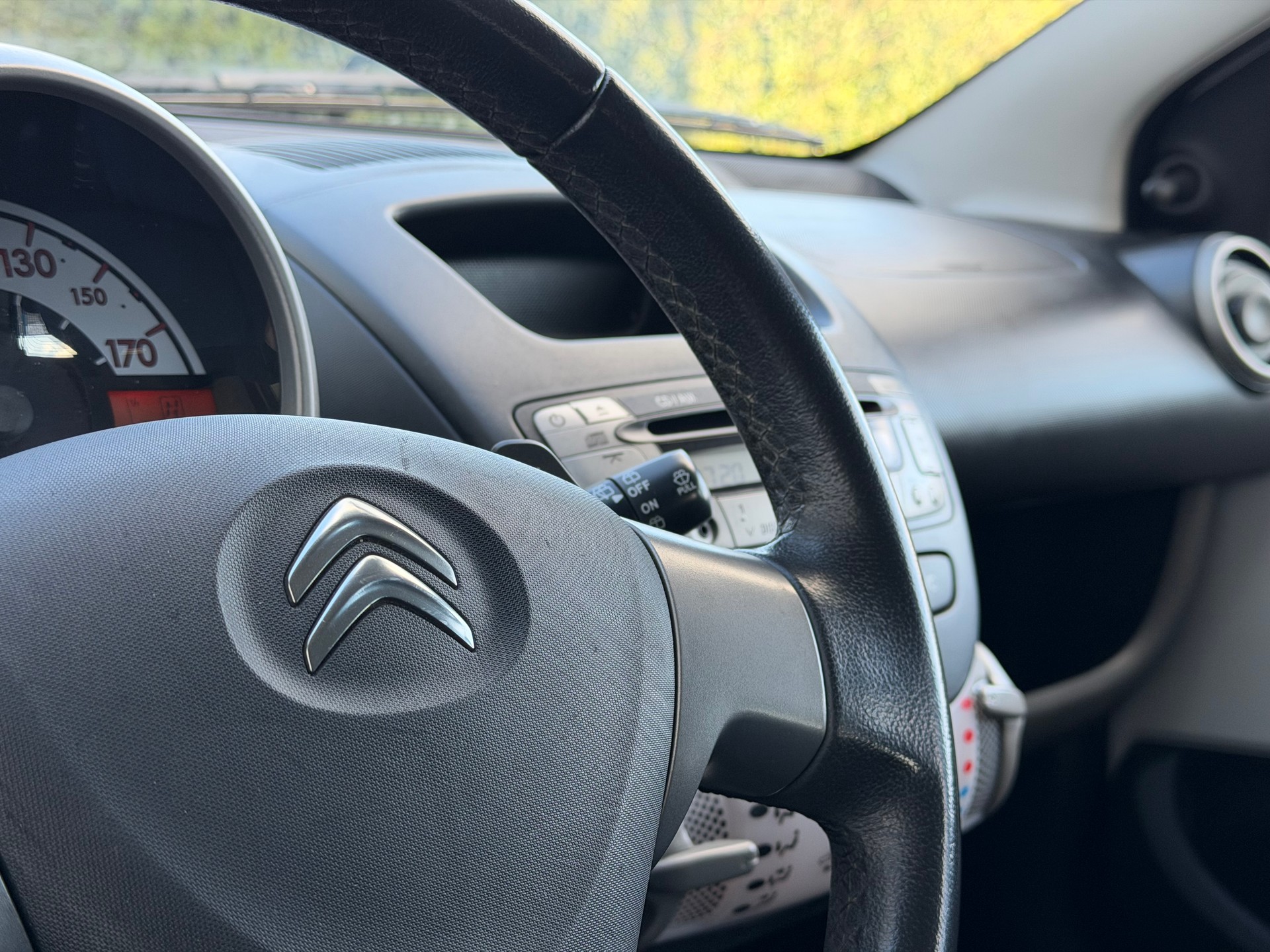 CITROEN C1 1.0i Séduction EGS-image-15