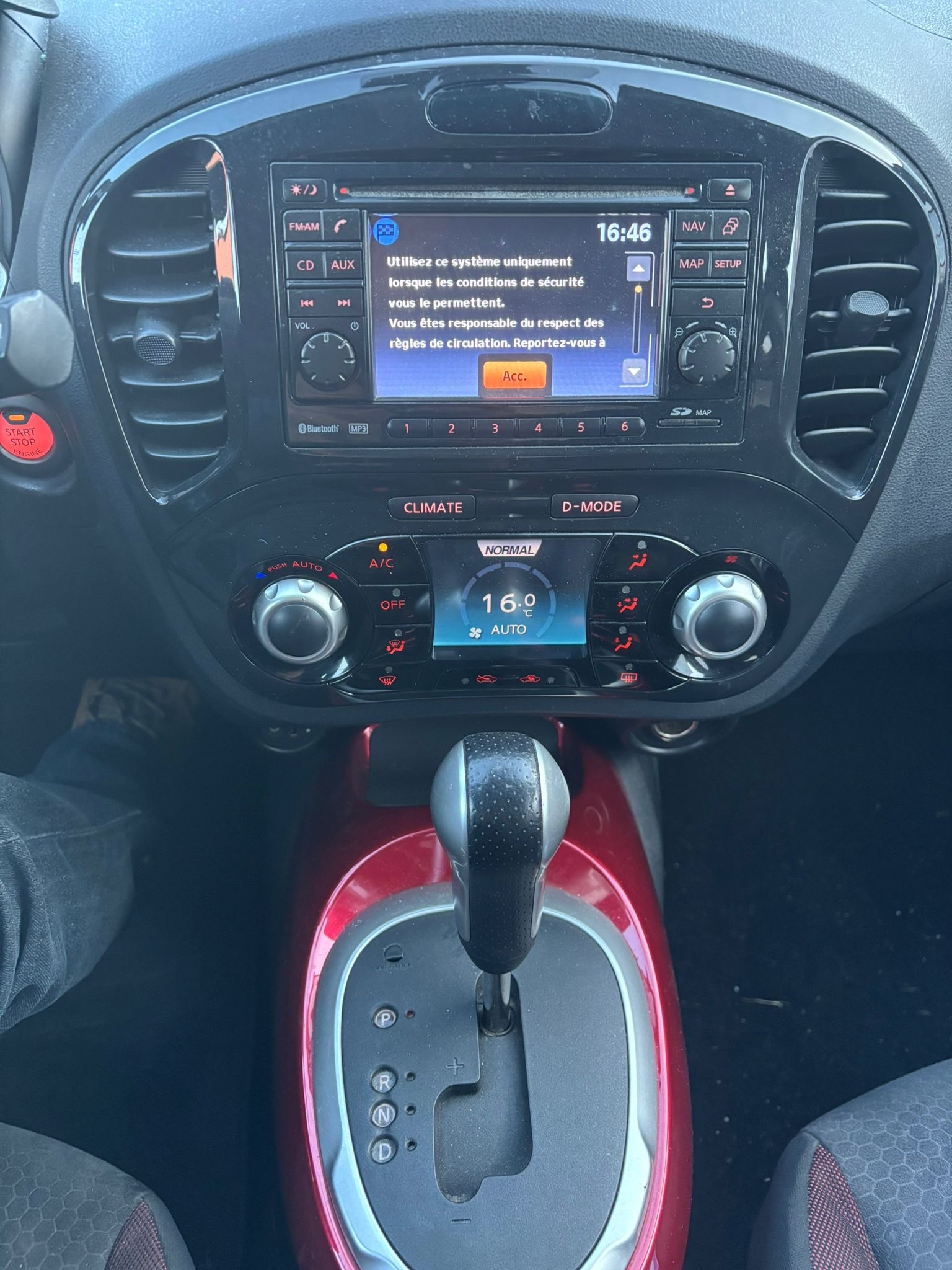NISSAN Juke 1.6 DIG-T tekna 4x4 Xtronic M-CVT-image-8