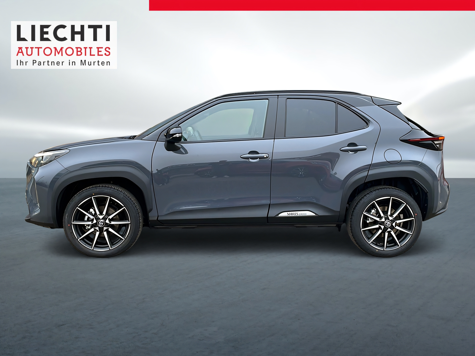 TOYOTA Yaris Cross 1.5 GR Sport e-CVT-showroom-element-1