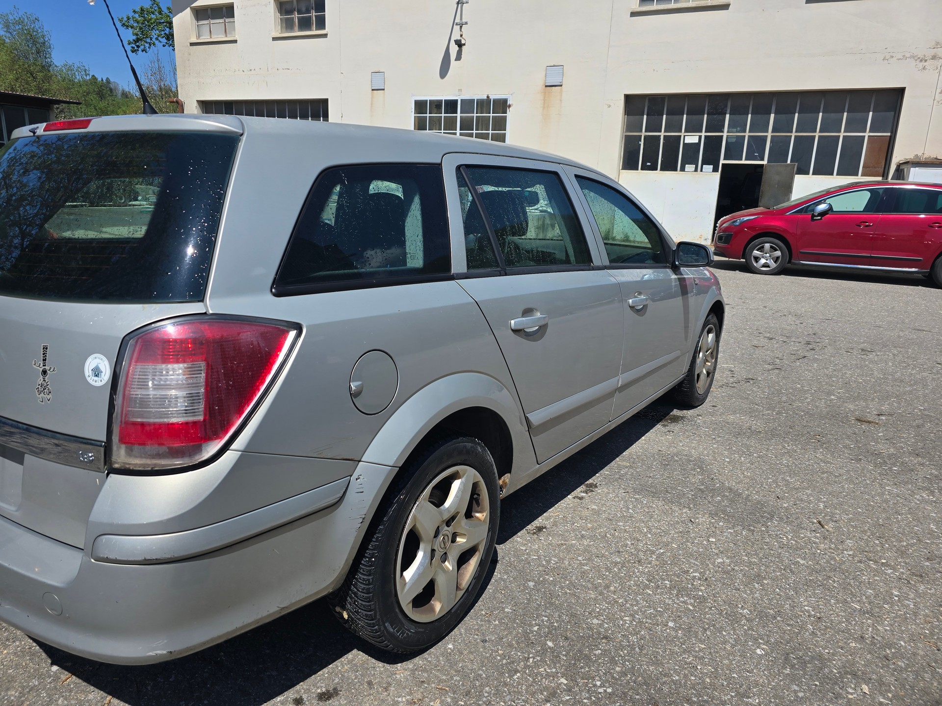 OPEL Astra Caravan 1.8i 16V Diamond Automatic-image-3