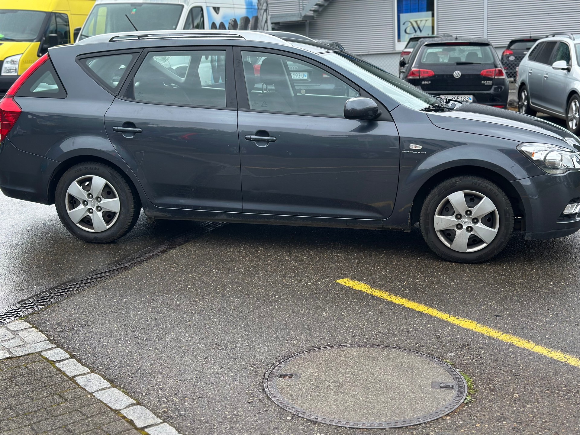 KIA Cee'd Sporty Wagon 1.4 16V Basic-image-4
