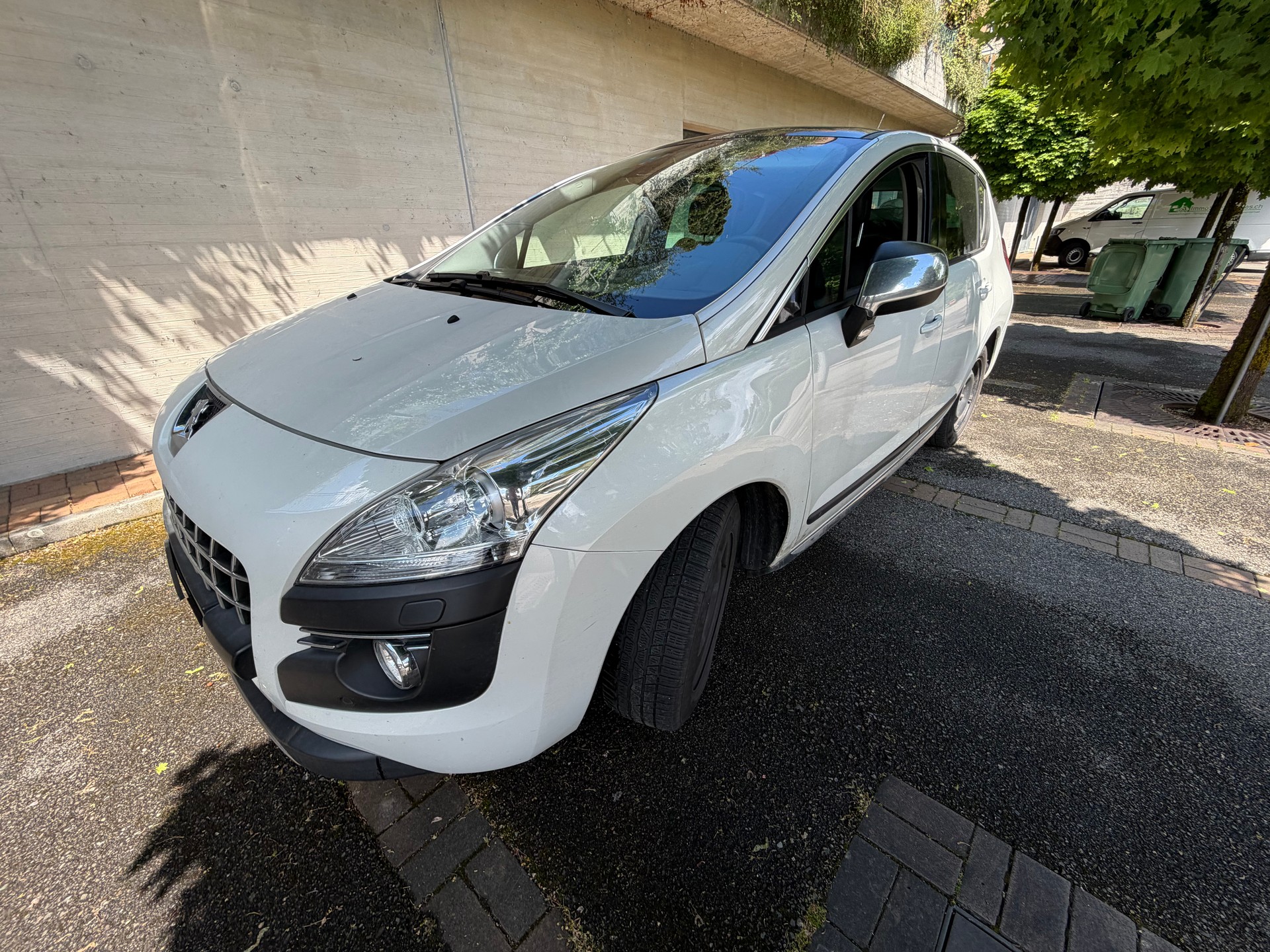 PEUGEOT 3008 1.6 16V T Platinum-image-1