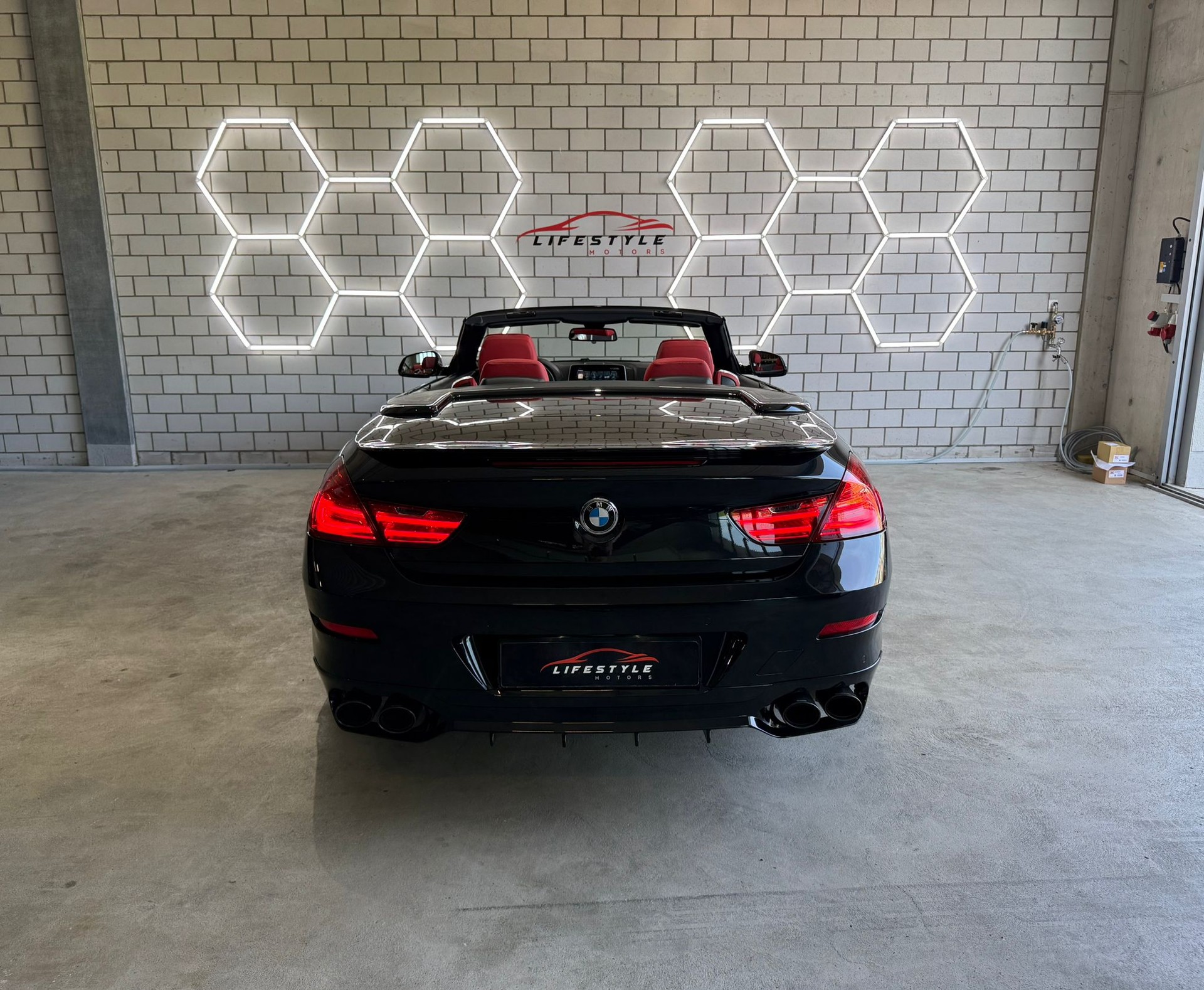 BMW-ALPINA B6 BiTurbo 4.4 V8 Cabrio Editon 50 Switch-Tronic-image-4