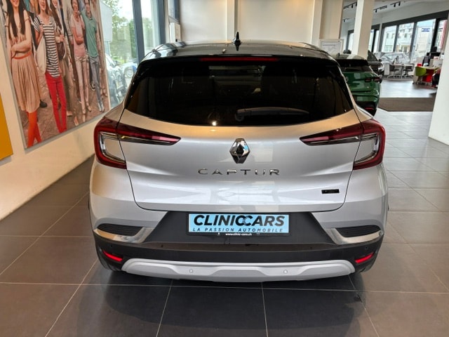 RENAULT Captur 1.6 E-Tech 145 Techno DHT-image-6