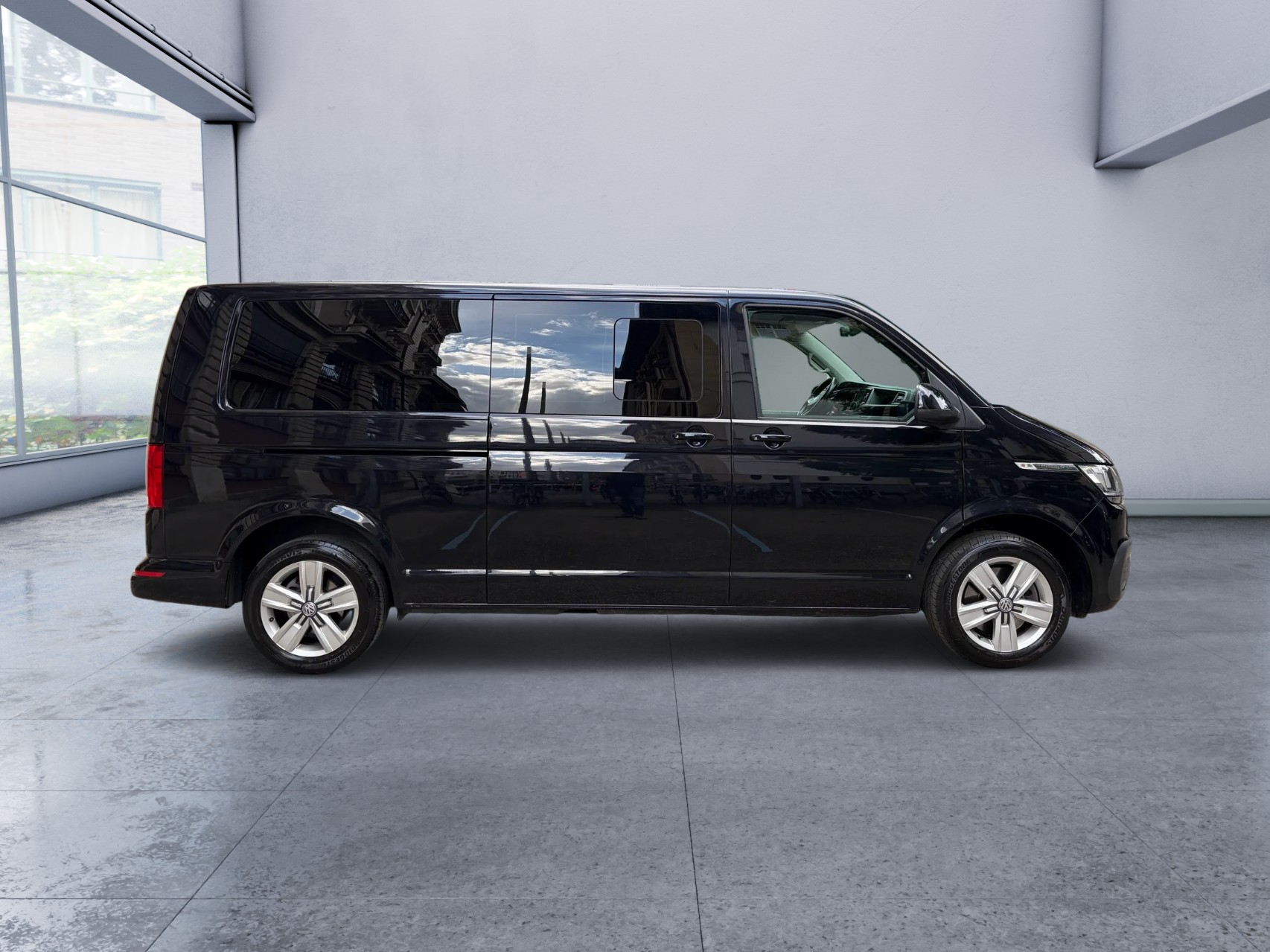 VW T6 Multivan 2.0 TDI Comfortline 4Motion DSG LWB-image-4