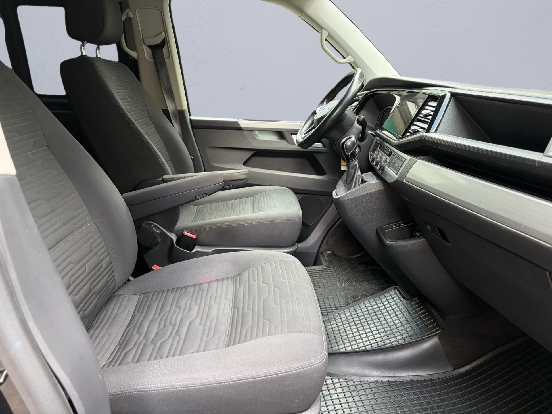 VW T6 Multivan 2.0 TDI Comfortline 4Motion DSG LWB-image-10