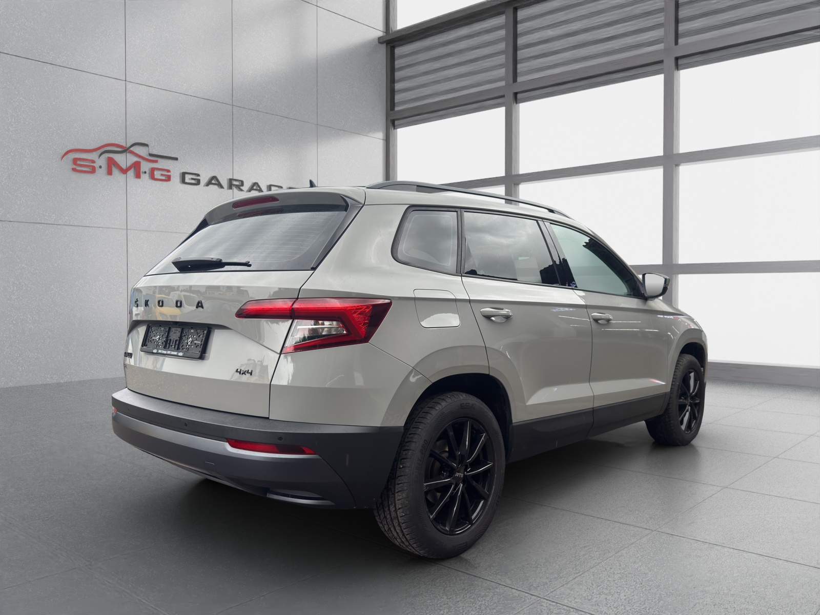 SKODA Karoq 2.0 TDI CR Ambition 4x4 DSG-image-4