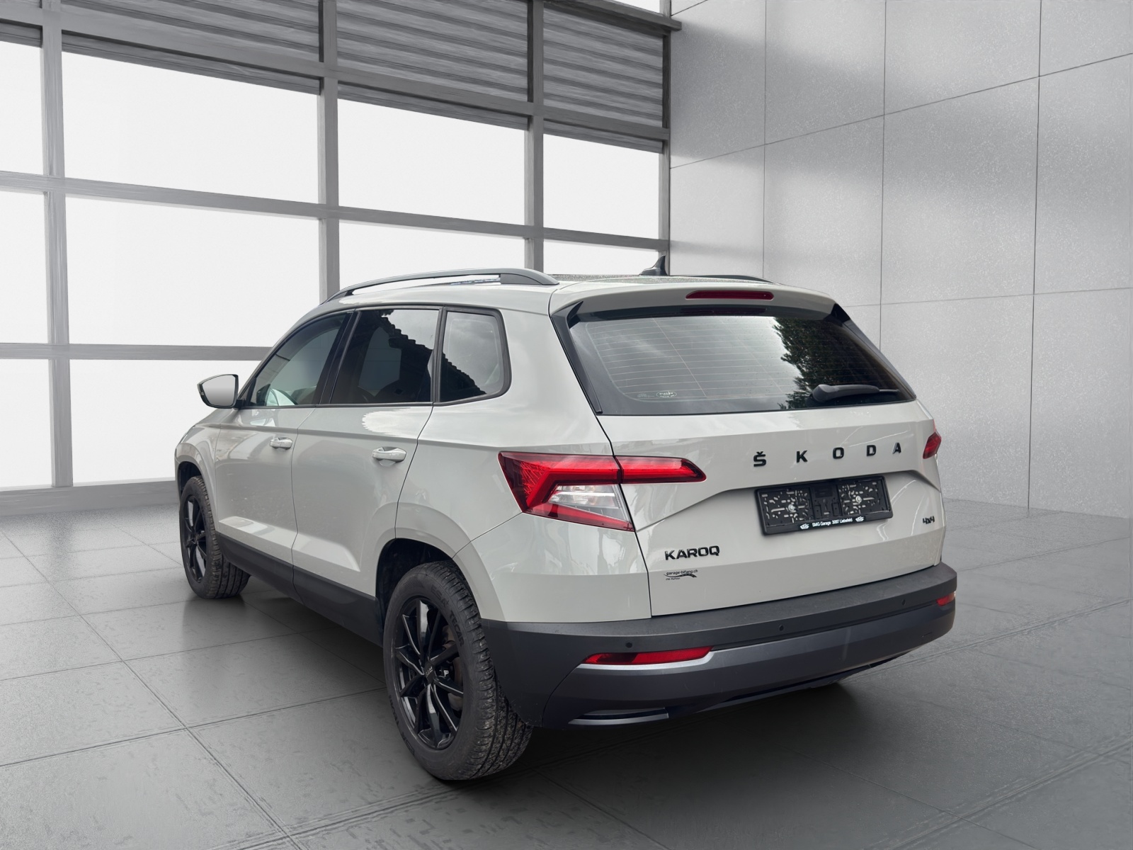 SKODA Karoq 2.0 TDI CR Ambition 4x4 DSG-image-2