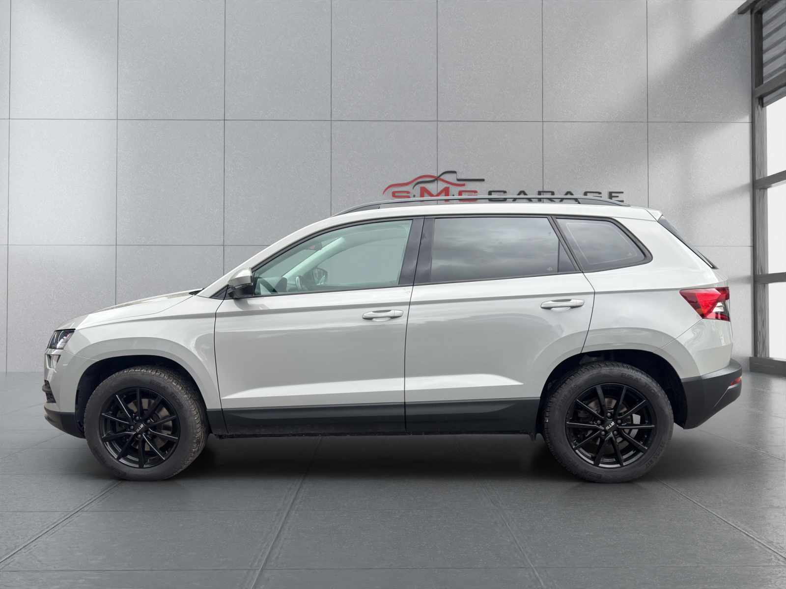 SKODA Karoq 2.0 TDI CR Ambition 4x4 DSG-image-1