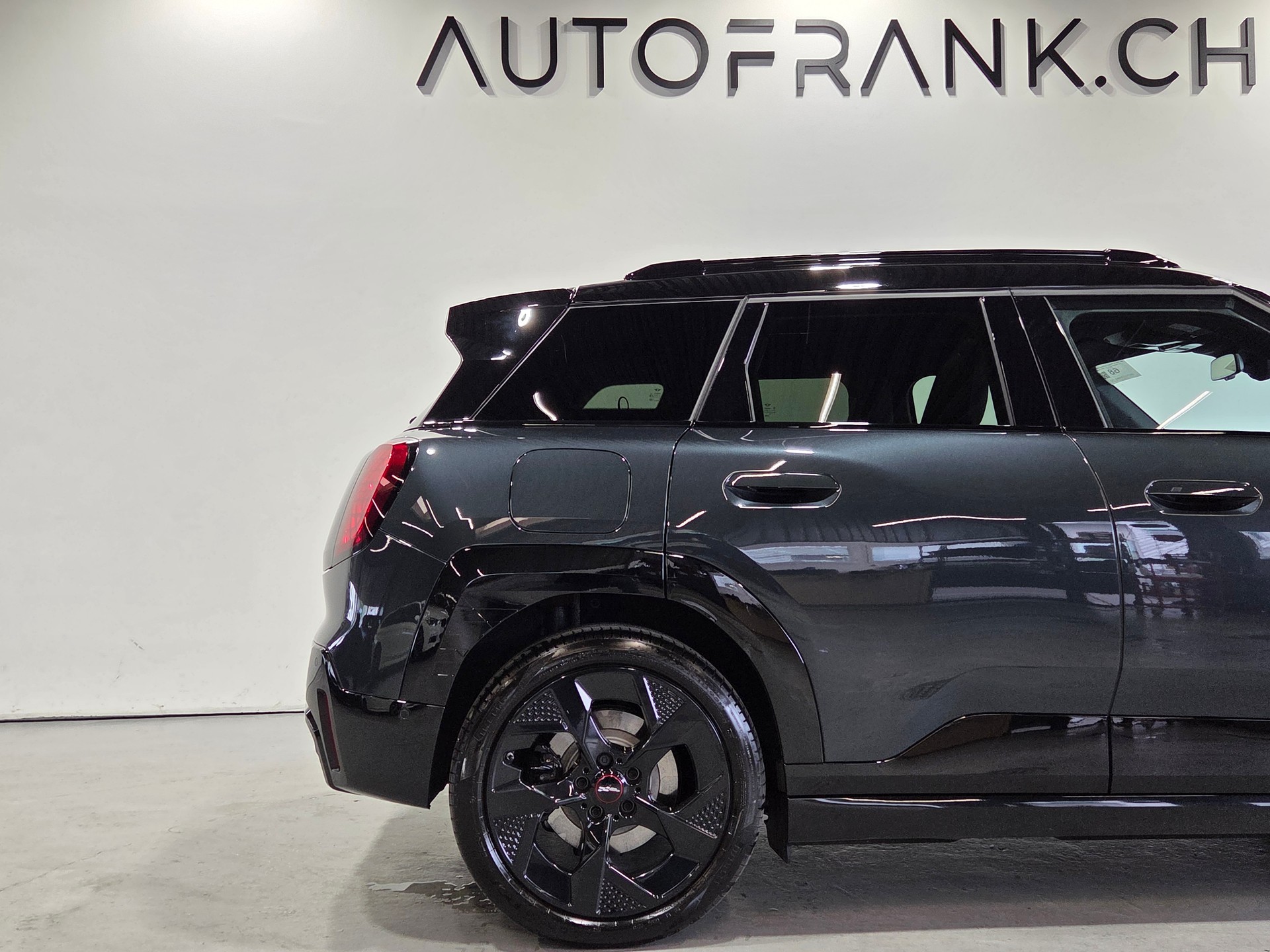 MINI Aceman SE JCW Trim-image-13