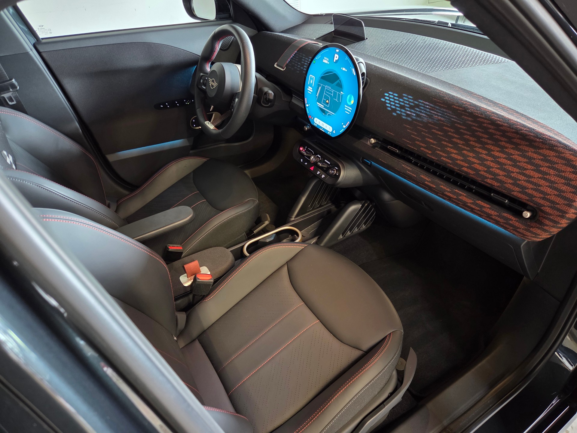 MINI Aceman SE JCW Trim-image-15