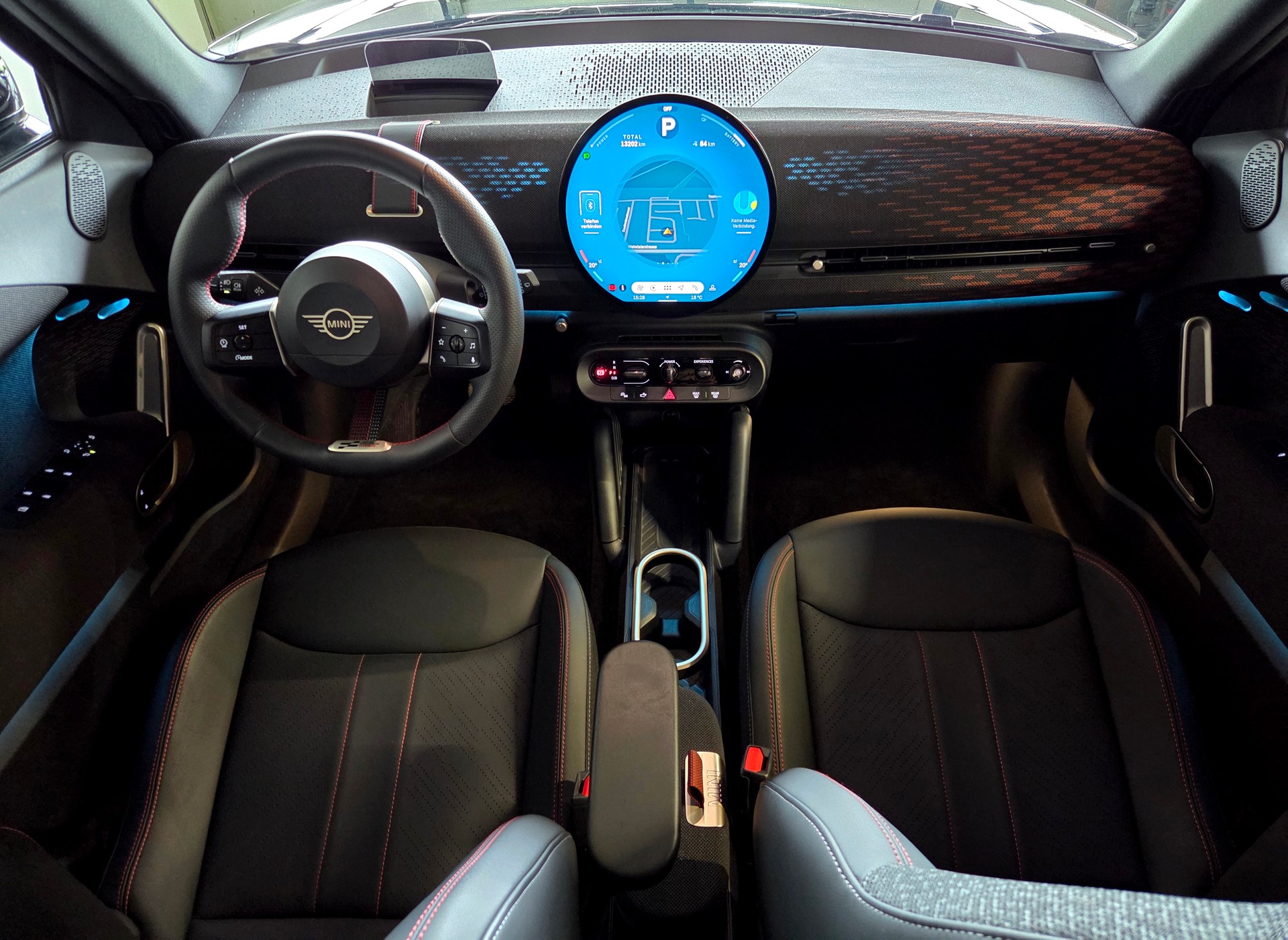 MINI Aceman SE JCW Trim-image-4