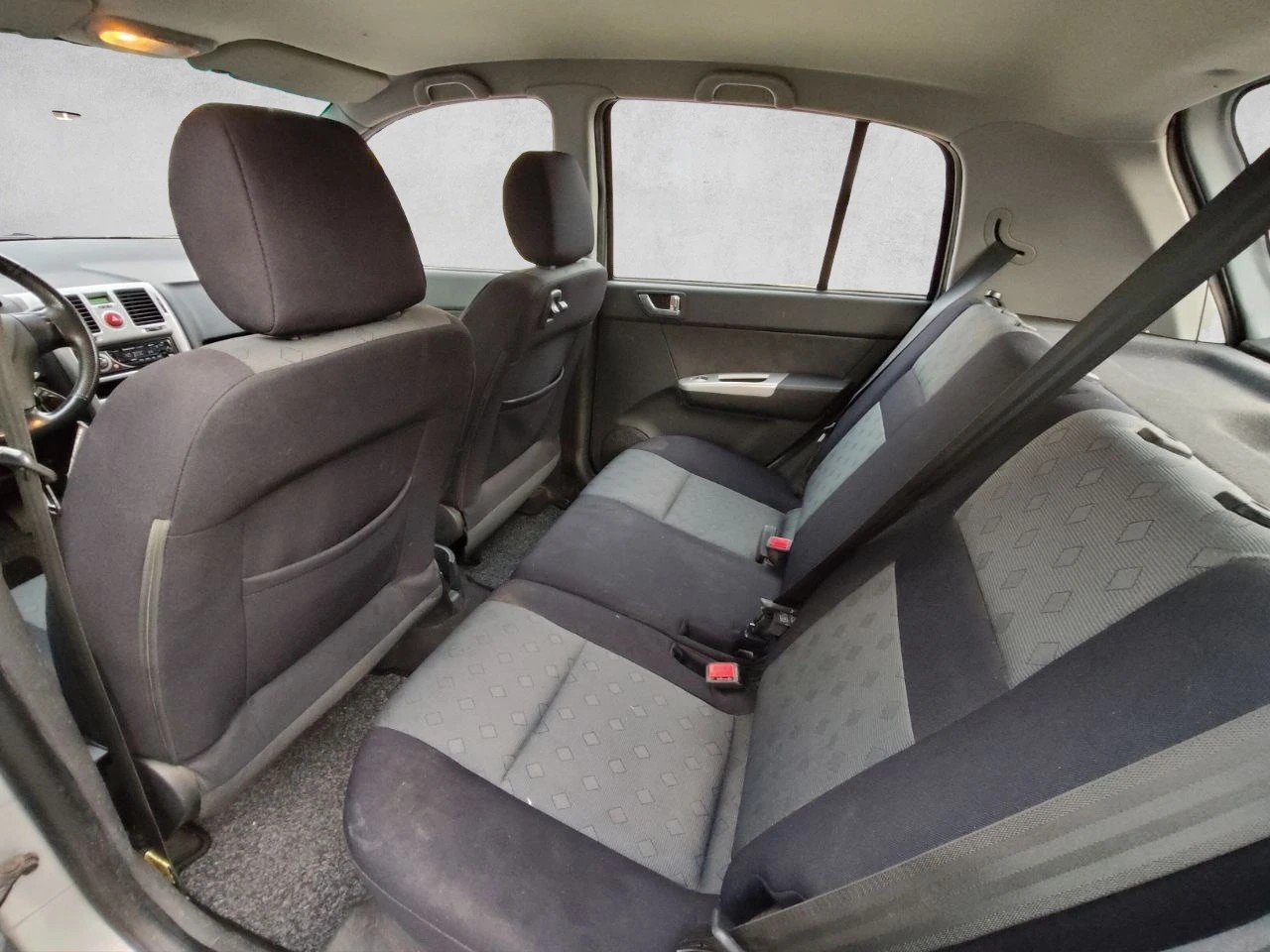 HYUNDAI Getz 1.5 CRDi Premium-image-9