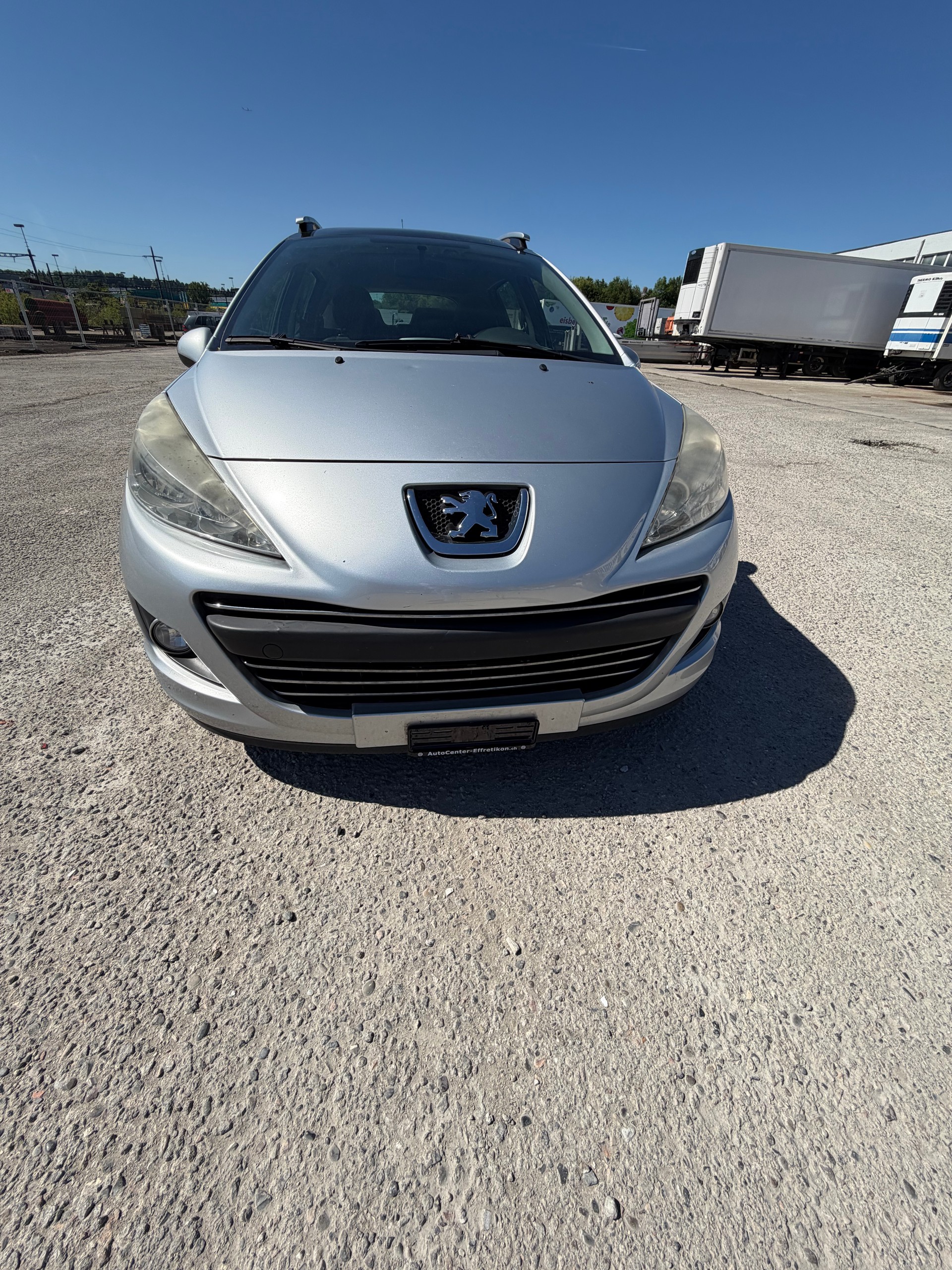 PEUGEOT 207 SW 1.4 16V Sport