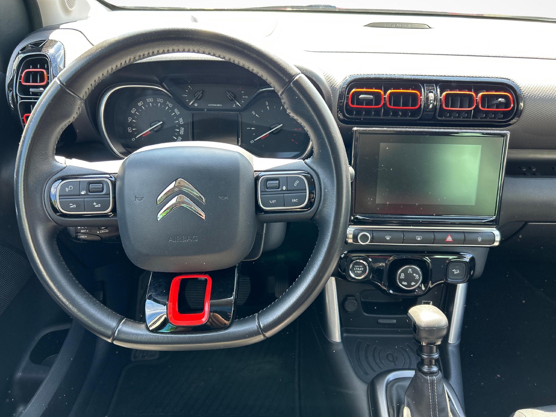 CITROEN C3 Aircross 1.2 PureTech 110 Shine-image-5