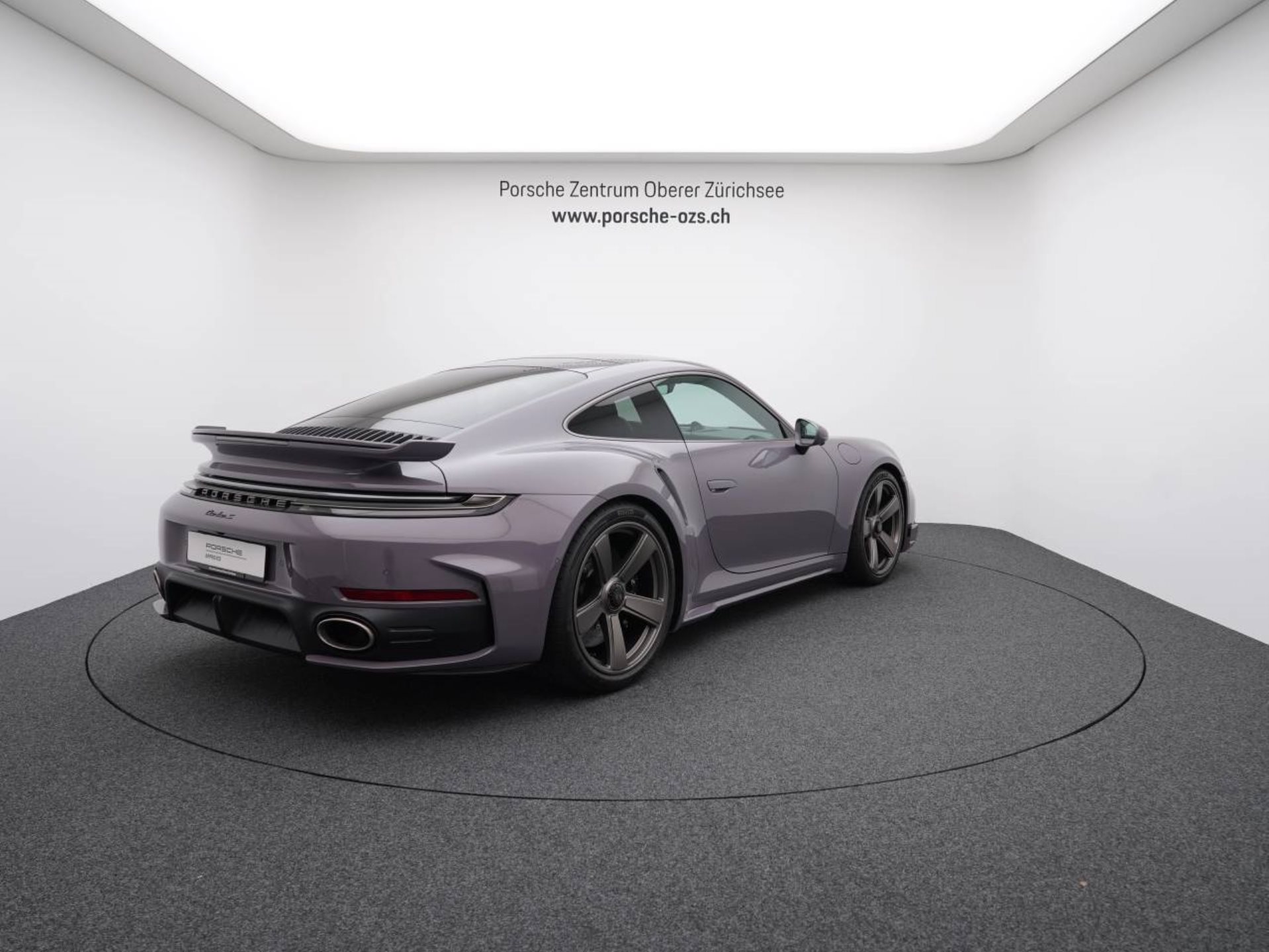 PORSCHE 911 Turbo S-image-6