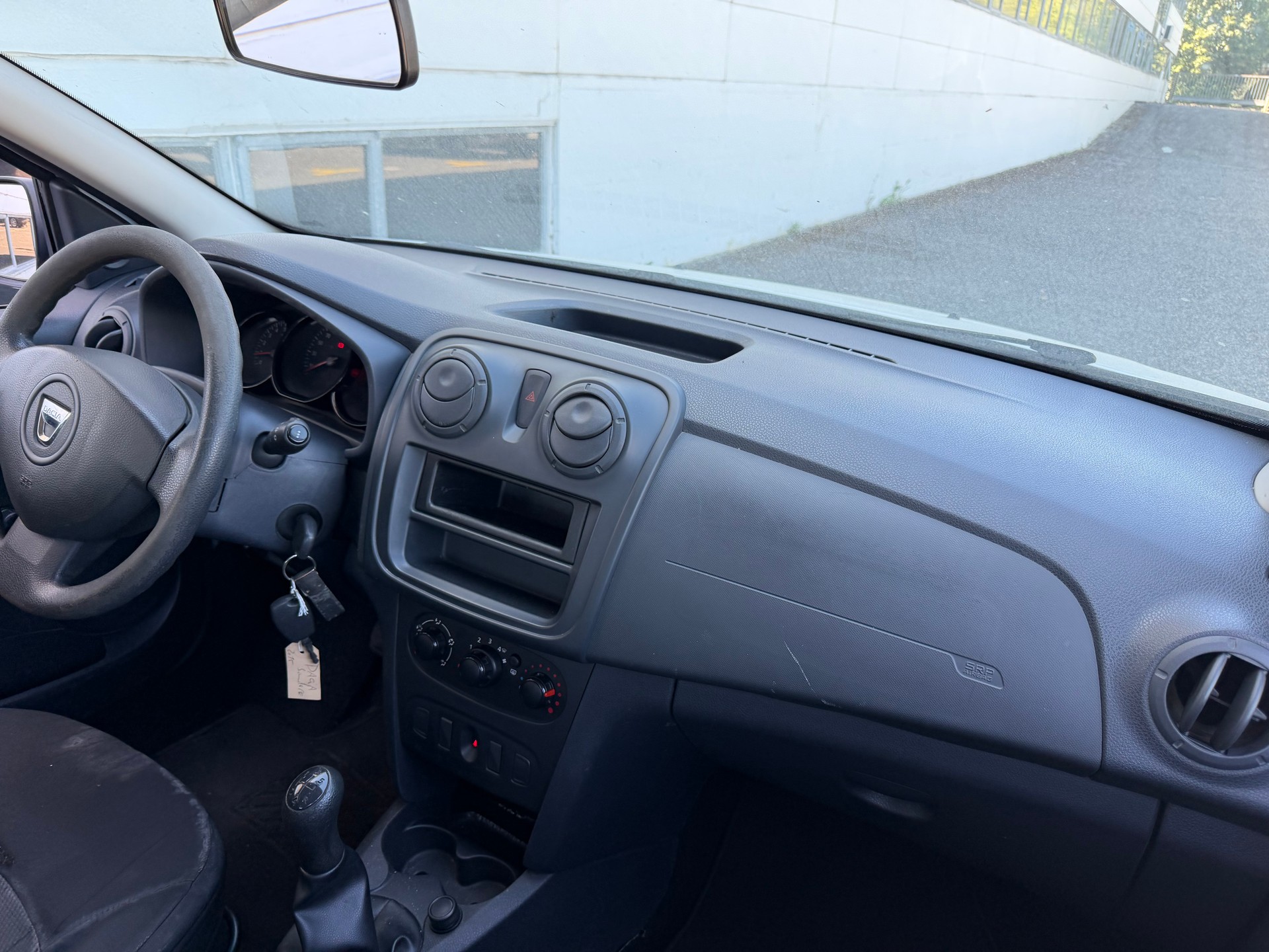 DACIA Sandero 1.2 Ambiance-image-3