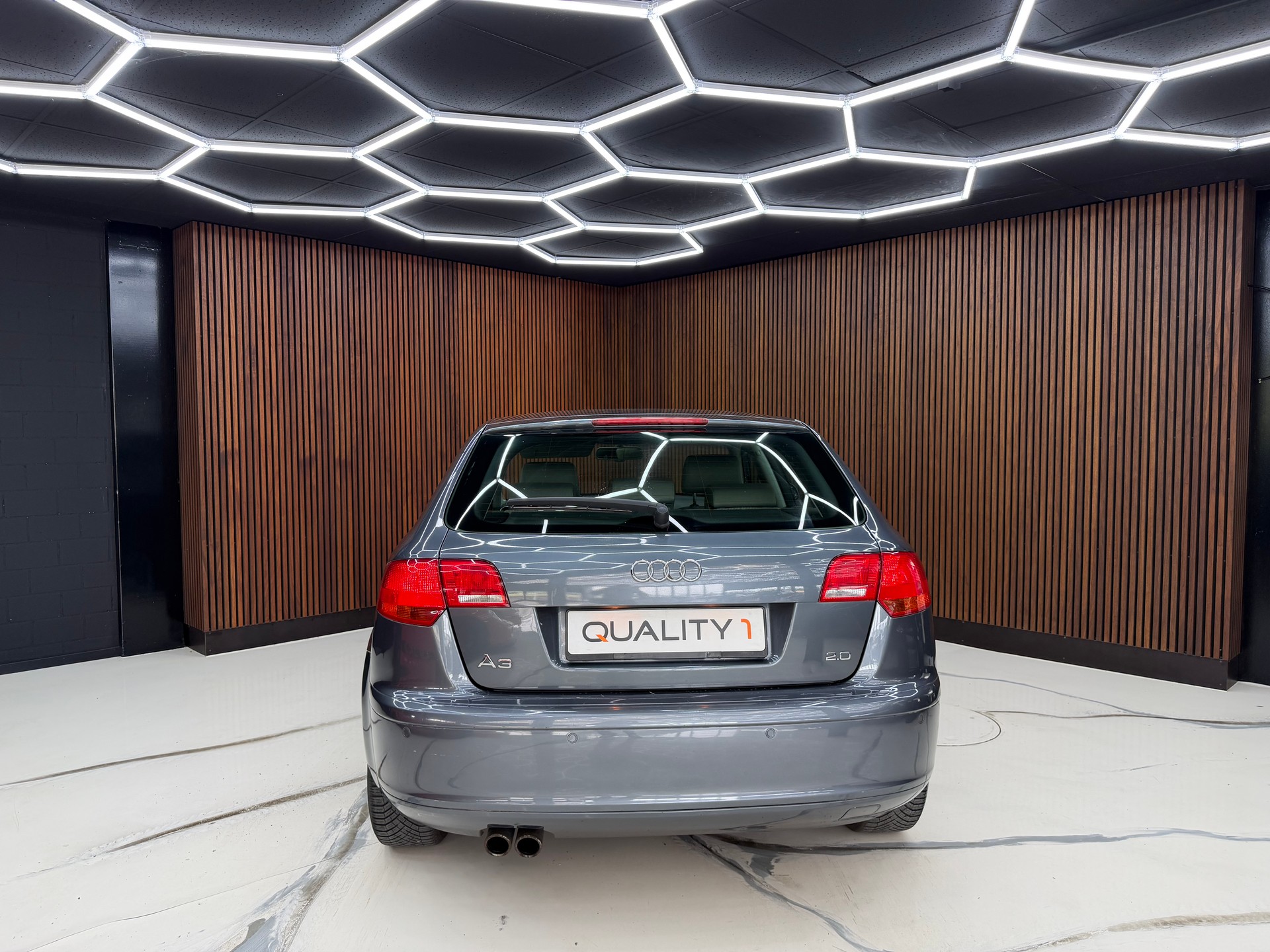 AUDI A3 2.0 FSI Attraction-image-6