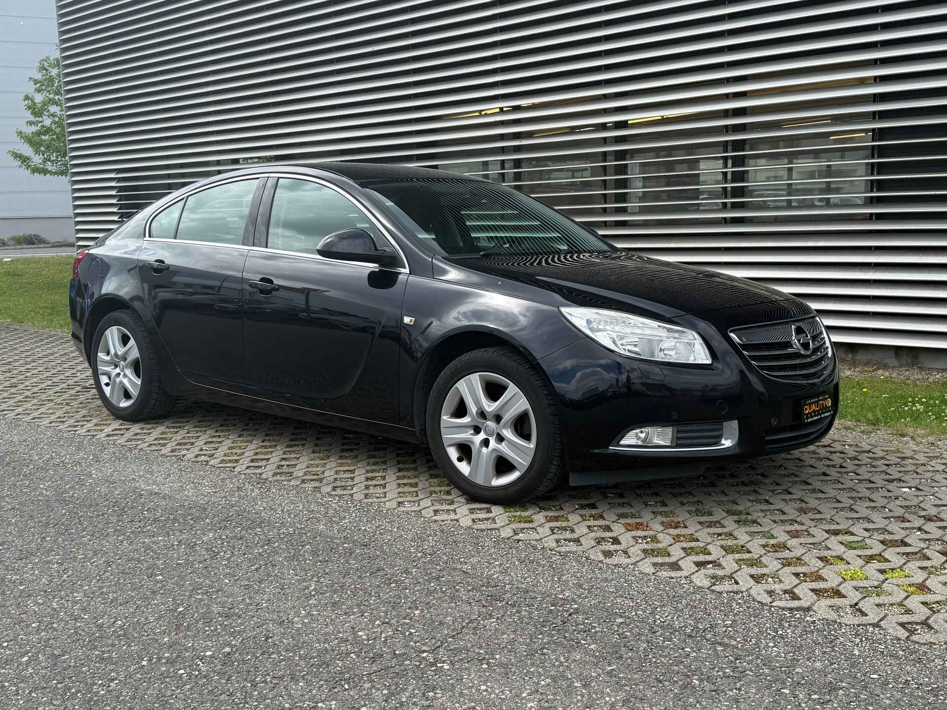 OPEL Insignia 2.0 Turbo Cosmo Automatic-image-2