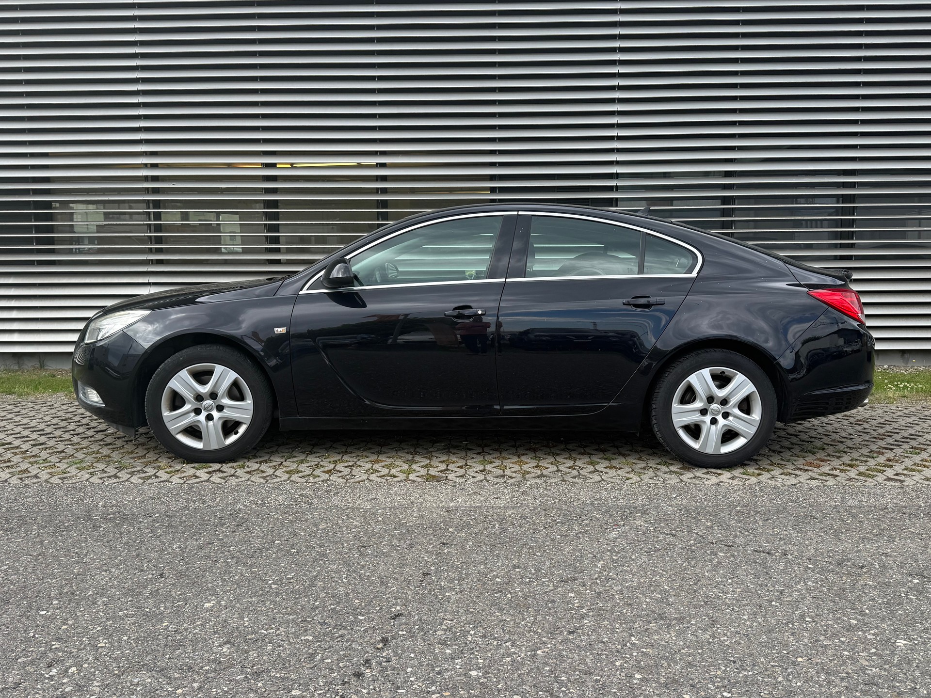 OPEL Insignia 2.0 Turbo Cosmo Automatic-image-8