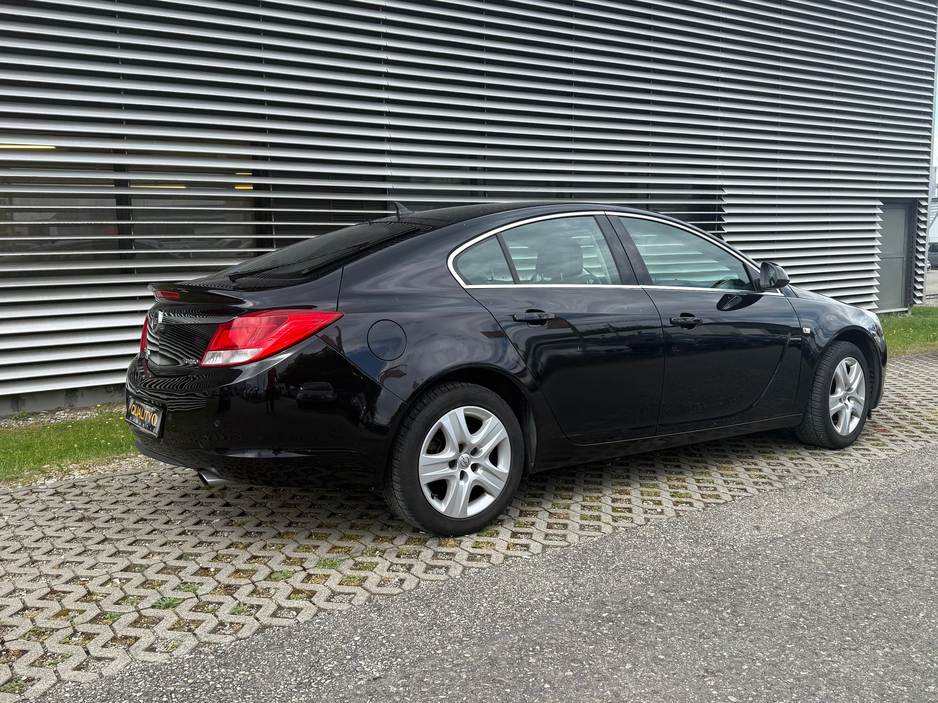 OPEL Insignia 2.0 Turbo Cosmo Automatic-image-3