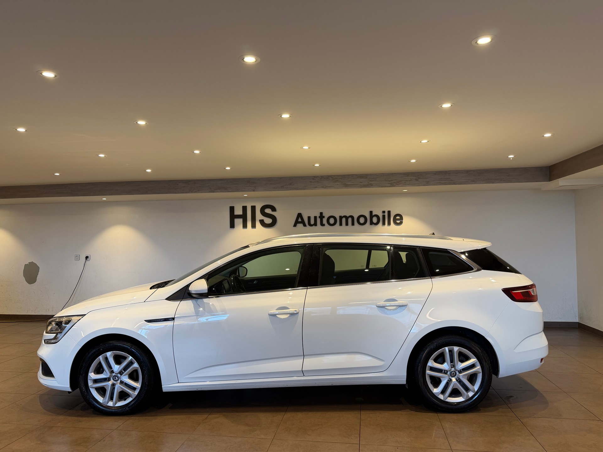 RENAULT Mégane Grandtour 1.5 Blue dCi Business EDC-showroom-element-2
