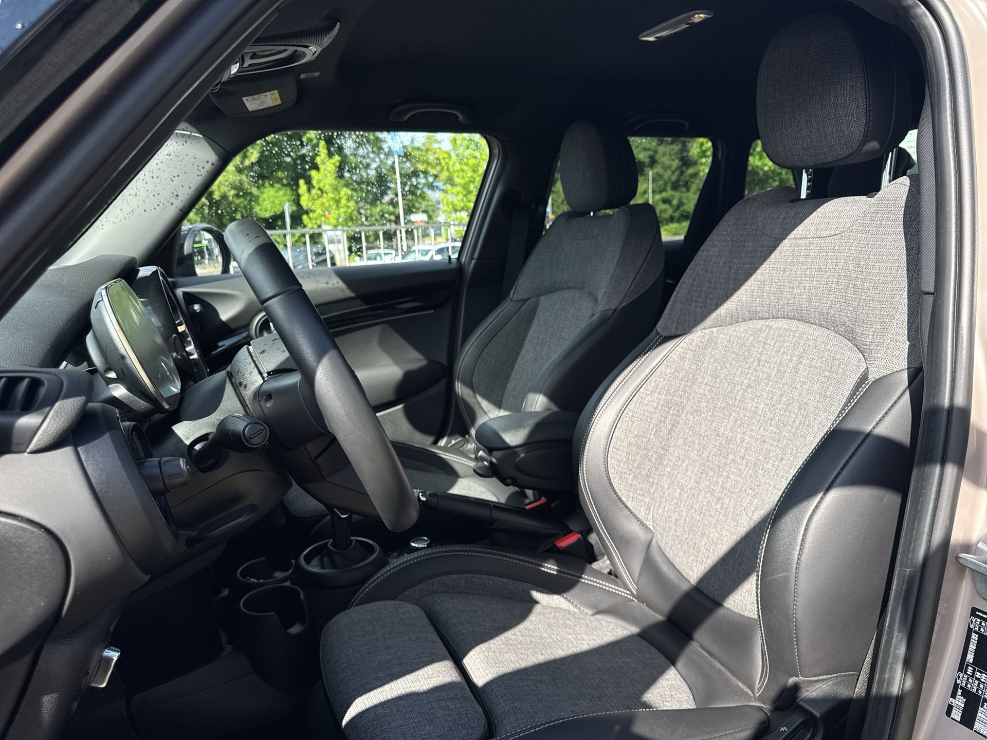 MINI Cooper Steptronic DKG-image-9