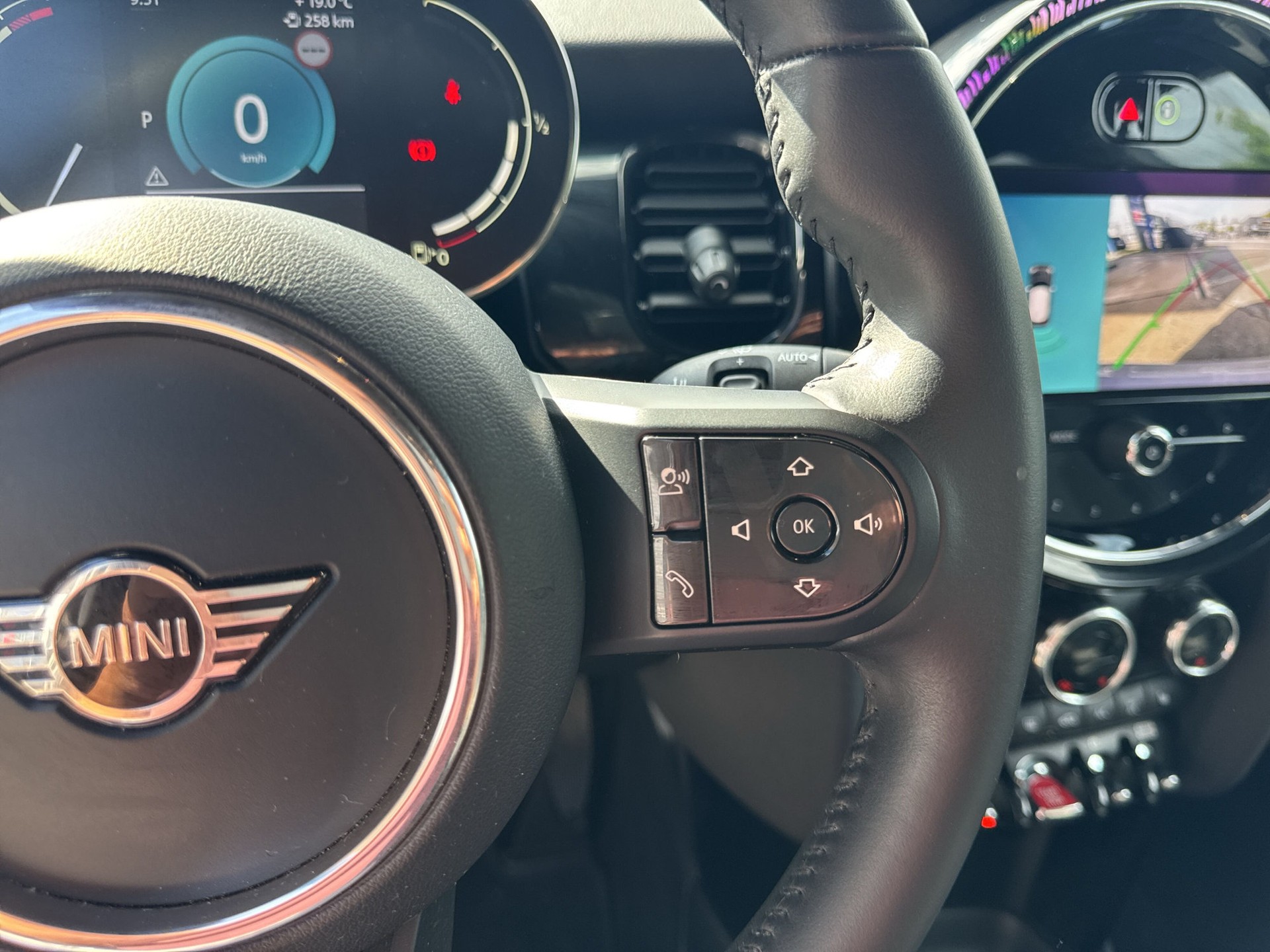 MINI Cooper Steptronic DKG-image-14
