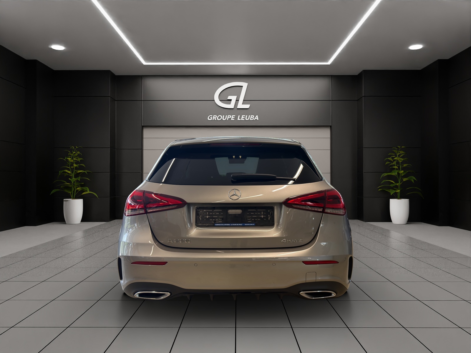 MERCEDES-BENZ A 220 AMG Line 4Matic-image-4