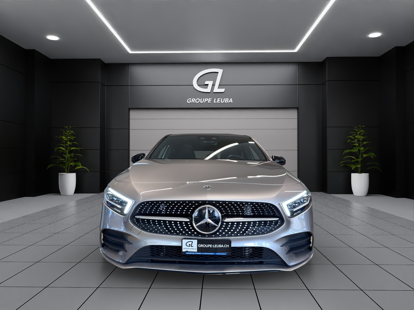 MERCEDES-BENZ A 220 AMG Line 4Matic-showroom-element-1