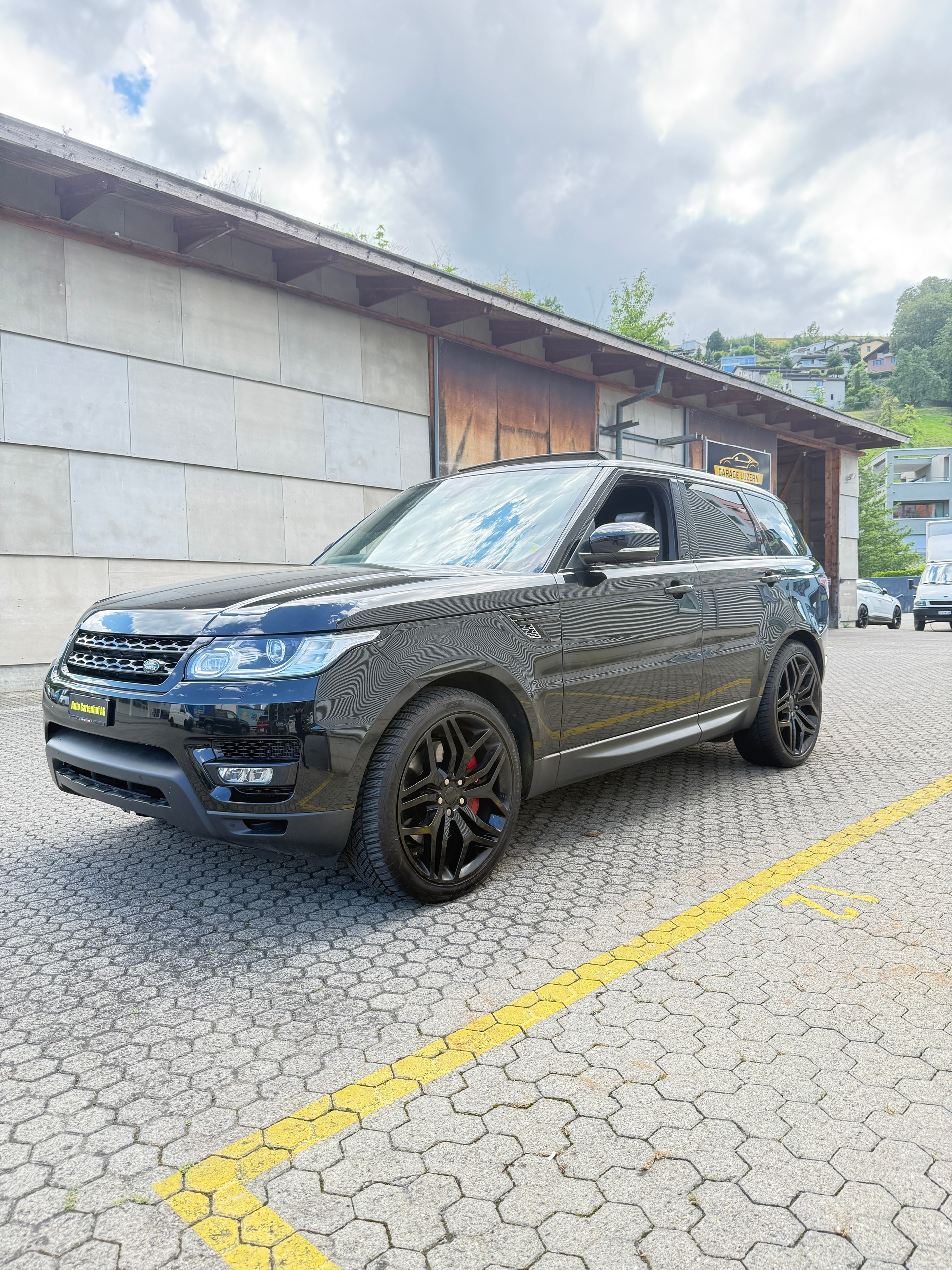 LAND ROVER Range Rover Sport 3.0 SDV6 HSE Automatic-image-6