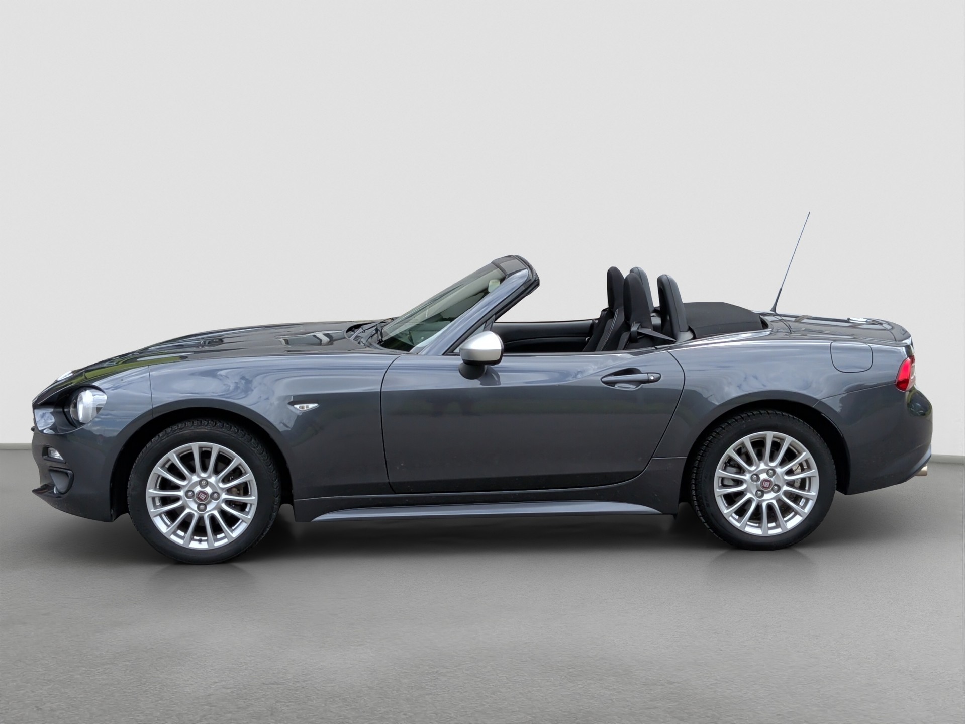 FIAT 124 Spider 1.4 TB-showroom-element-1