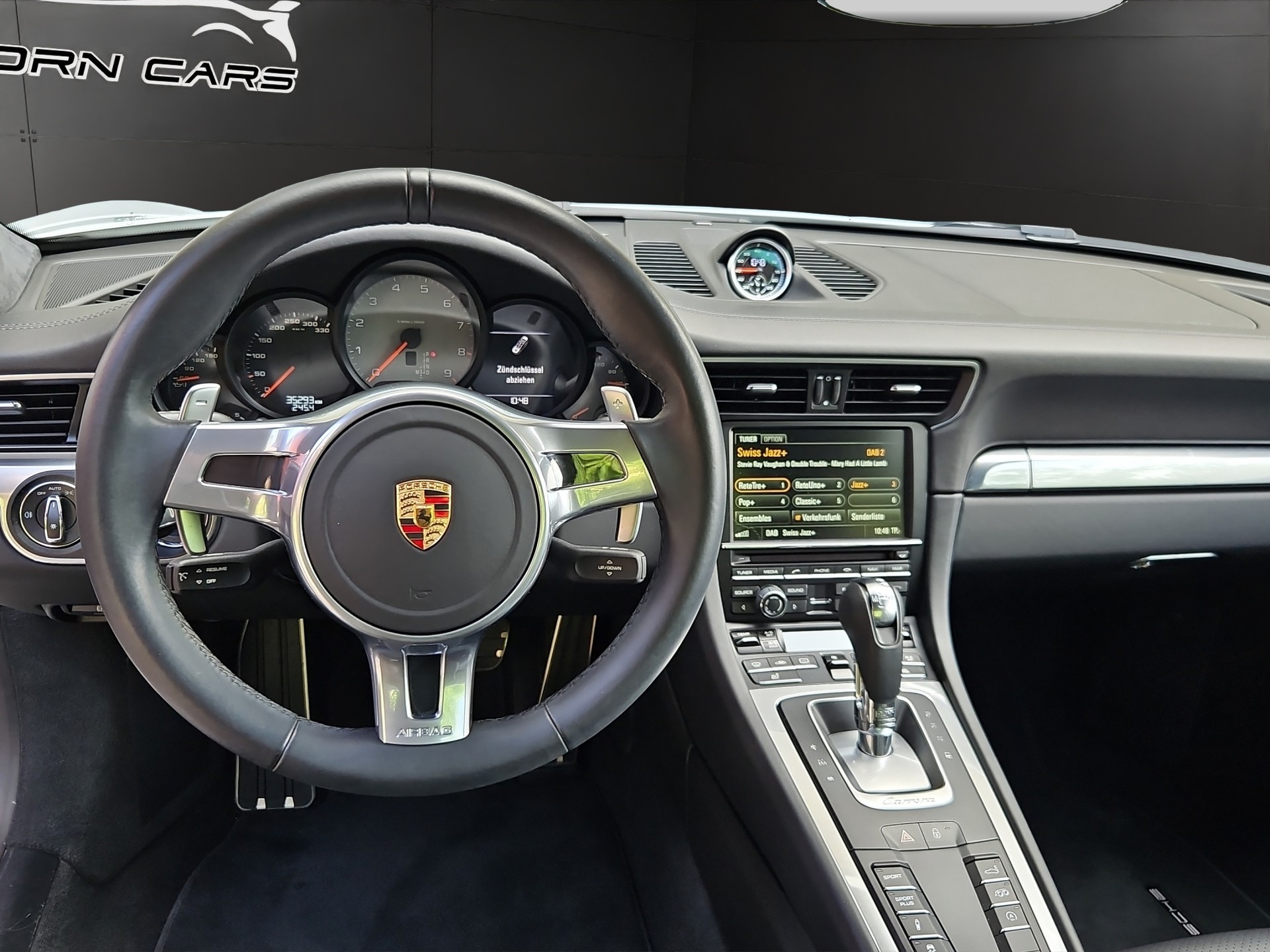 PORSCHE 911 Carrera 4S PDK-image-9