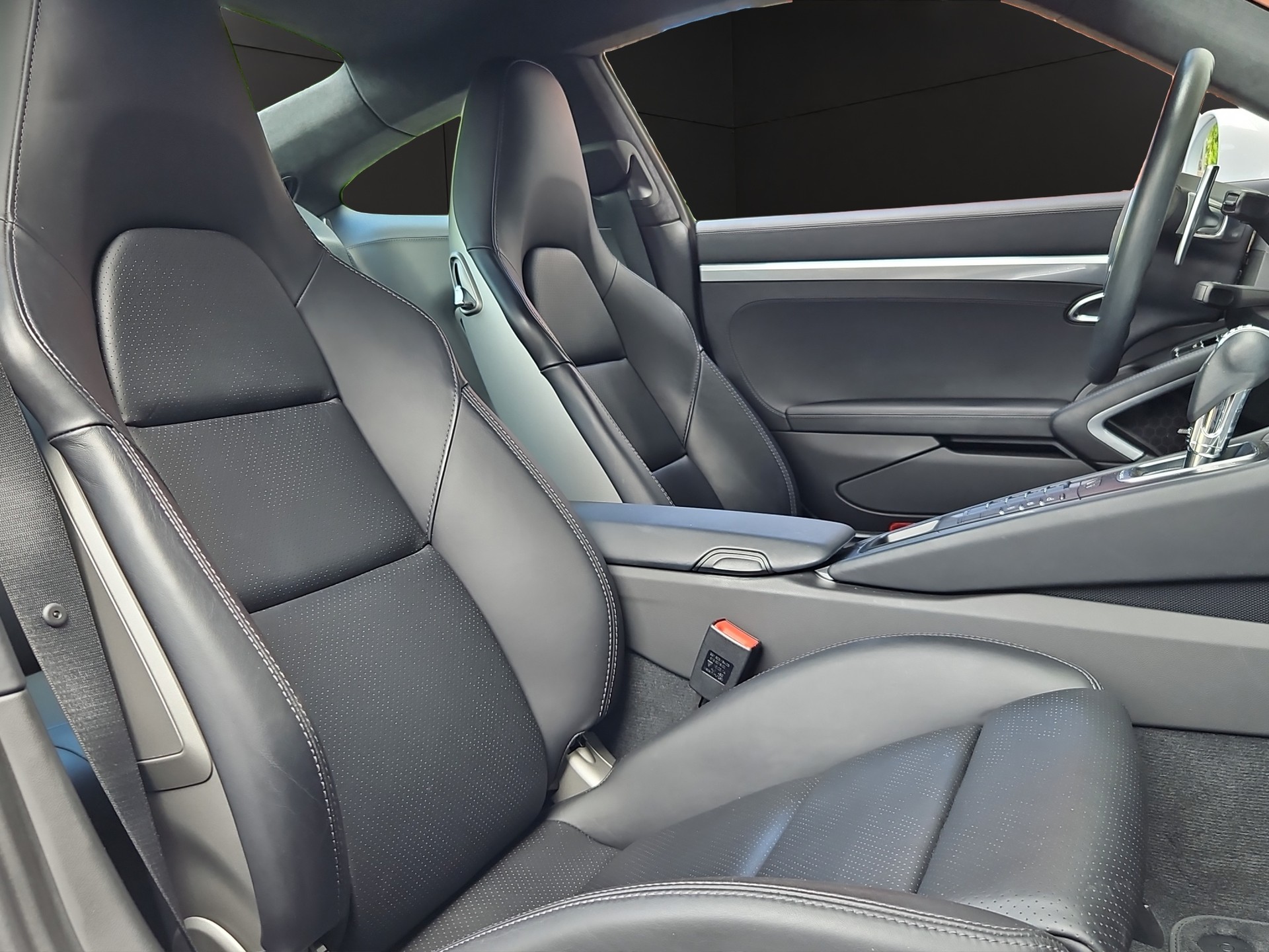 PORSCHE 911 Carrera 4S PDK-image-16