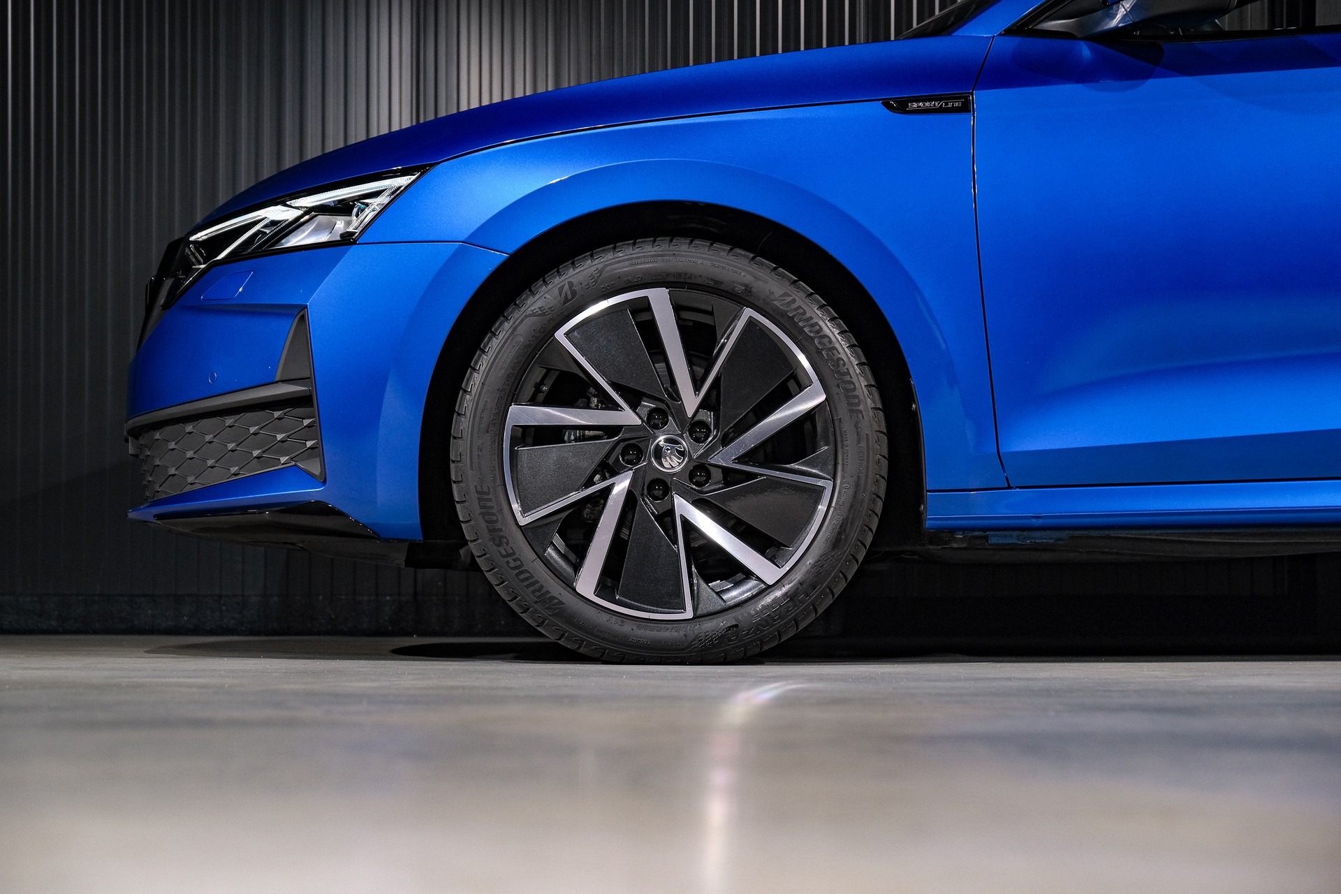 SKODA Octavia Limousine 1.5 TSI mHEV DSG SportLine-image-27