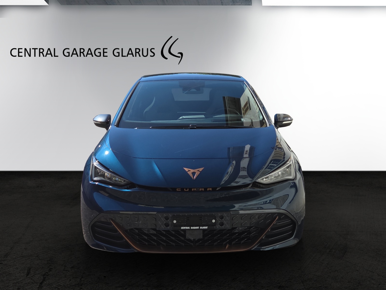 CUPRA Born 77 kWh e-Boost-showroom-element-2