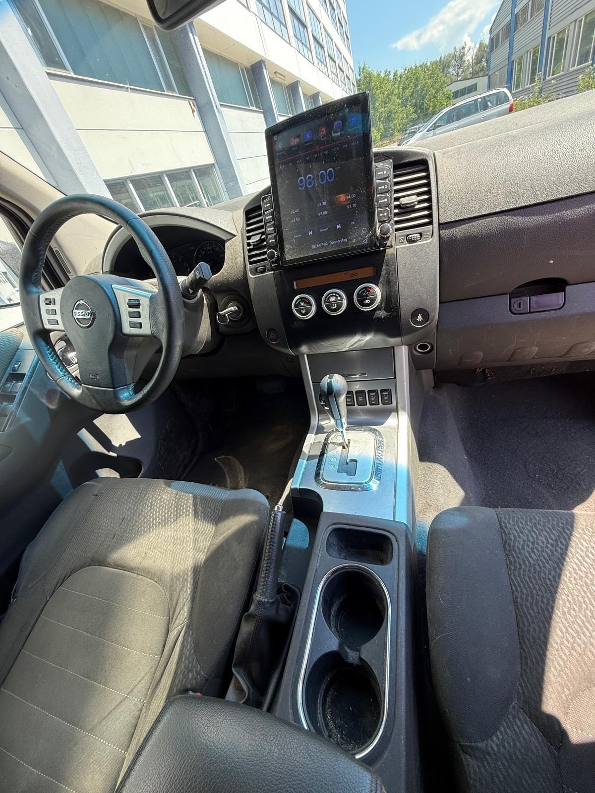 NISSAN Pathfinder 2.5 dCi Platinum Automatic-image-10