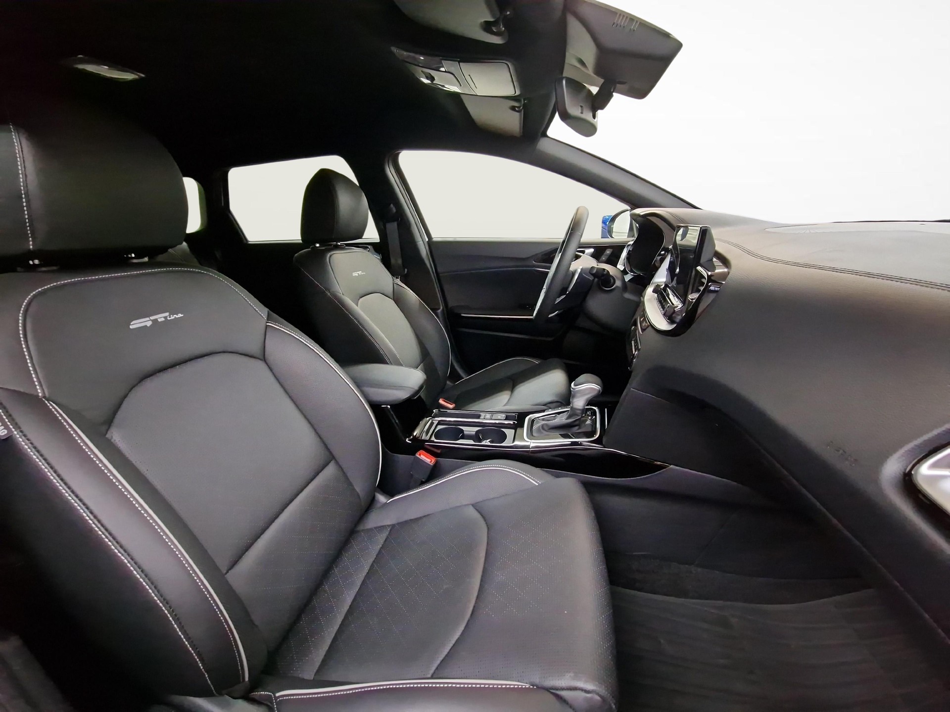 KIA Ceed SW 1.5 T-GDi GT-Line-image-9