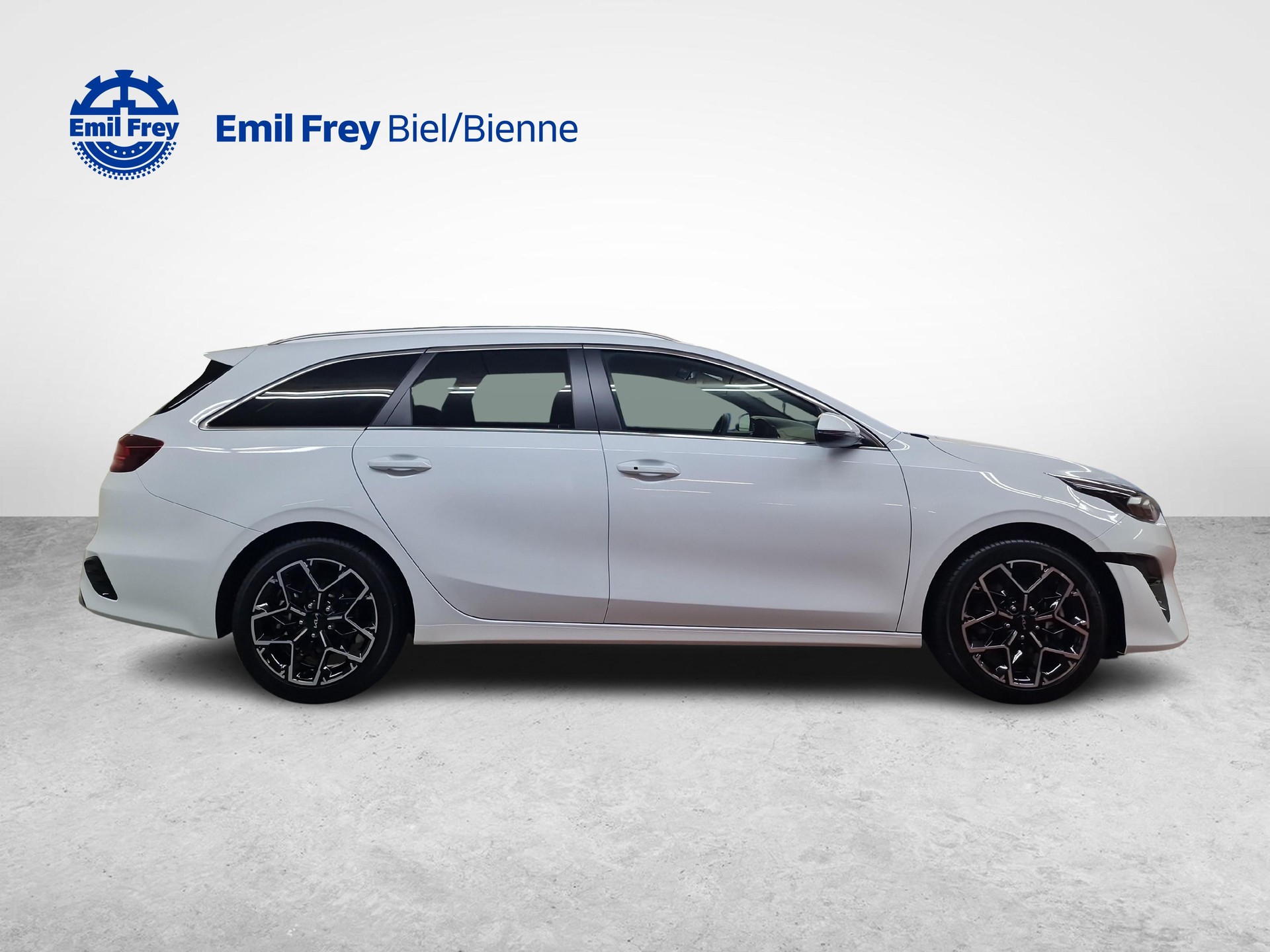 KIA Ceed SW 1.5 T-GDi GT-Line-image-5