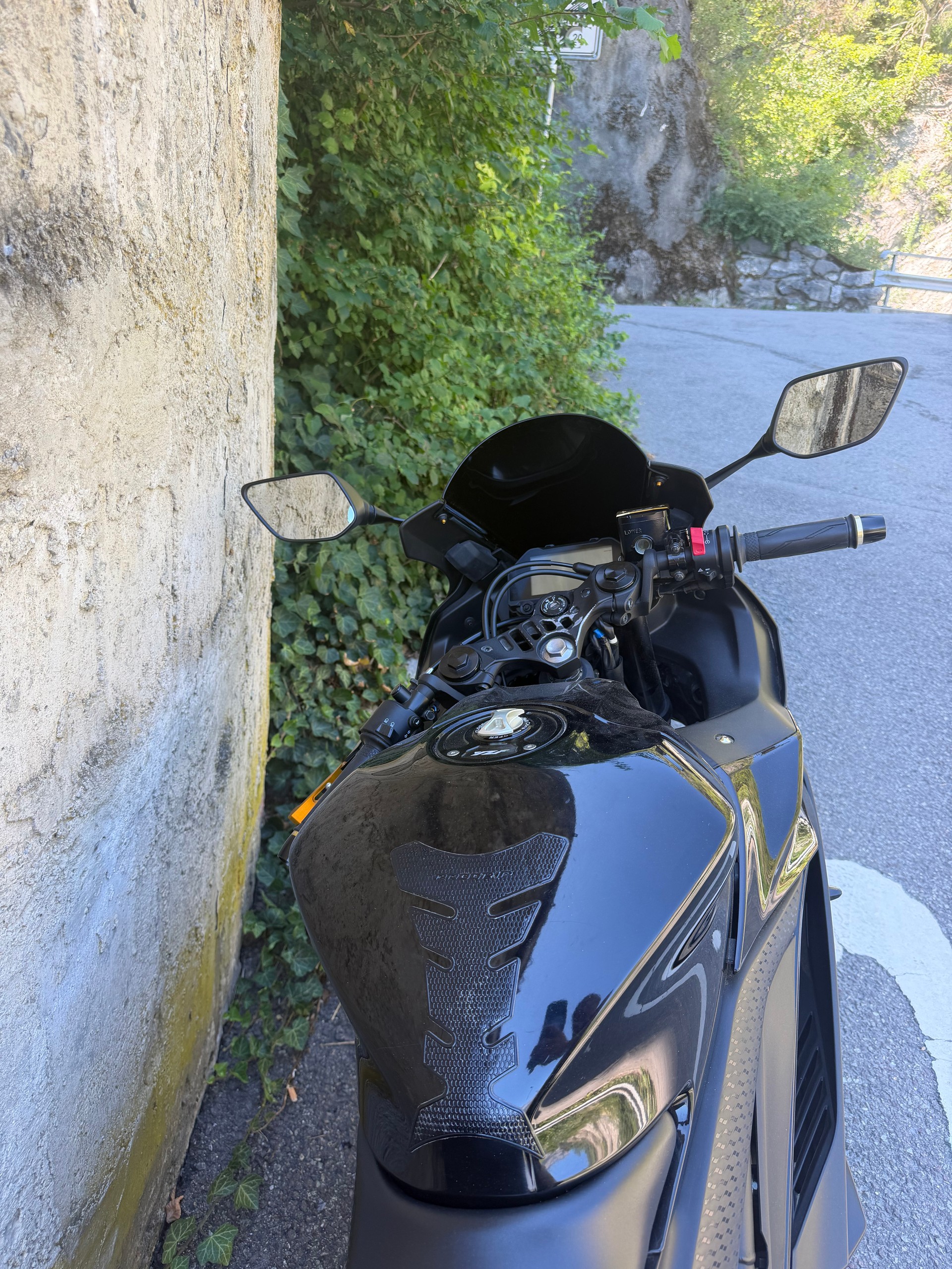 YAMAHA YZF-R3 ABS-image-6