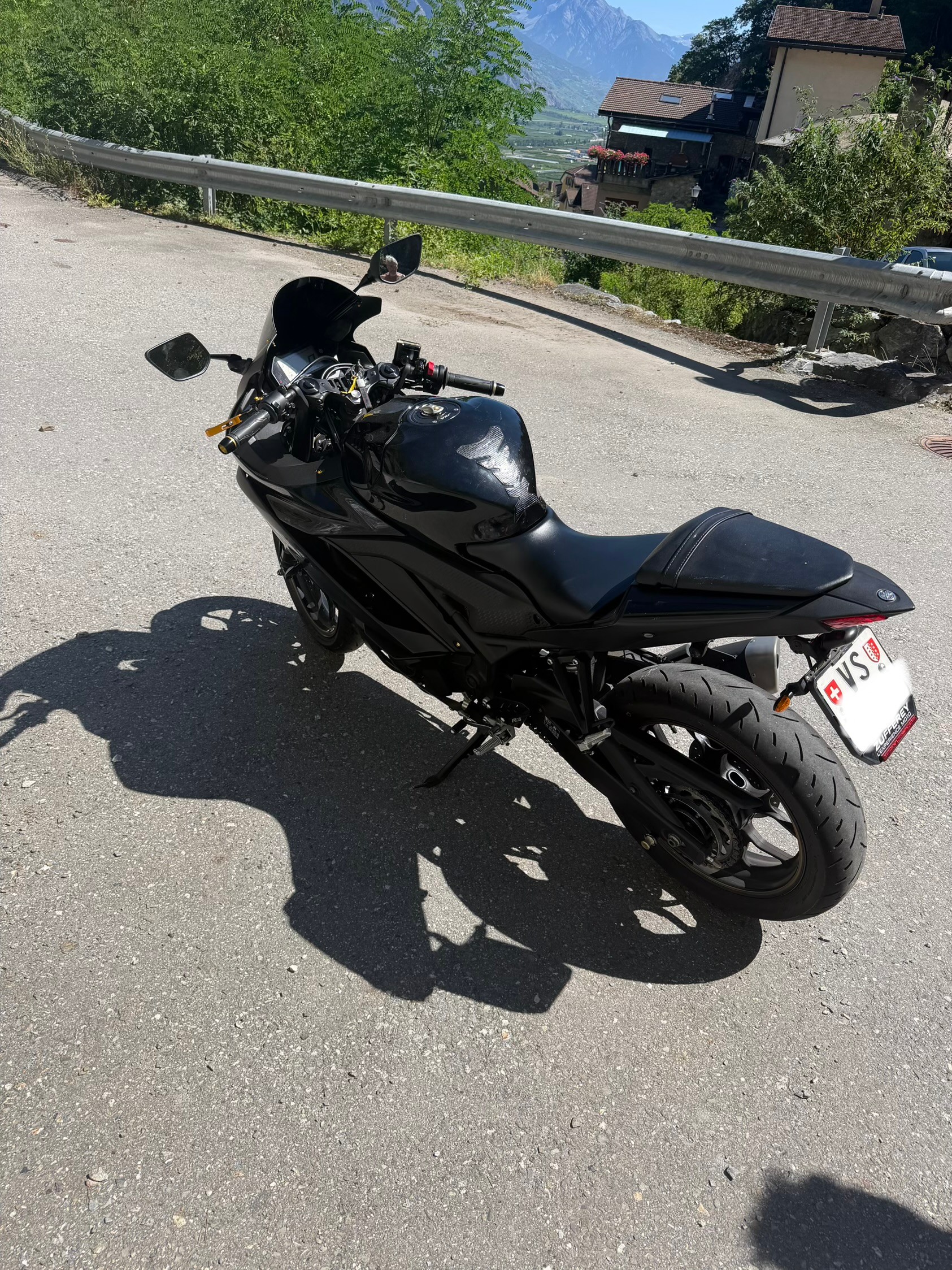 YAMAHA YZF-R3 ABS-image-2