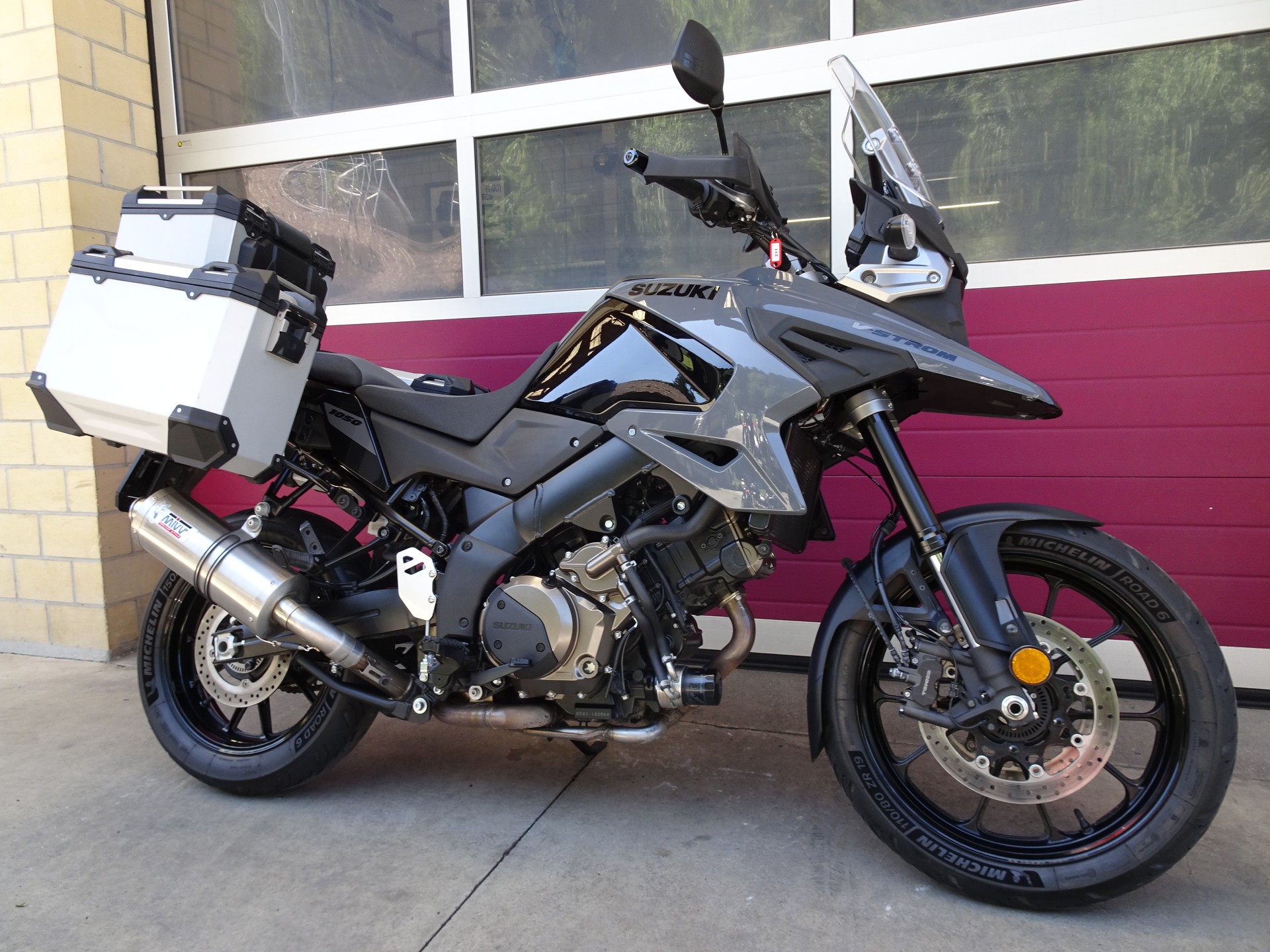 SUZUKI DL 1050 ABS-image-10