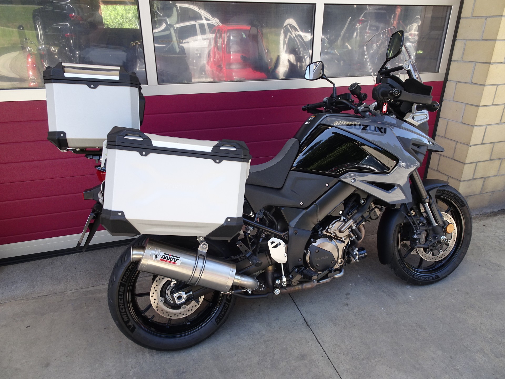 SUZUKI DL 1050 ABS-image-3