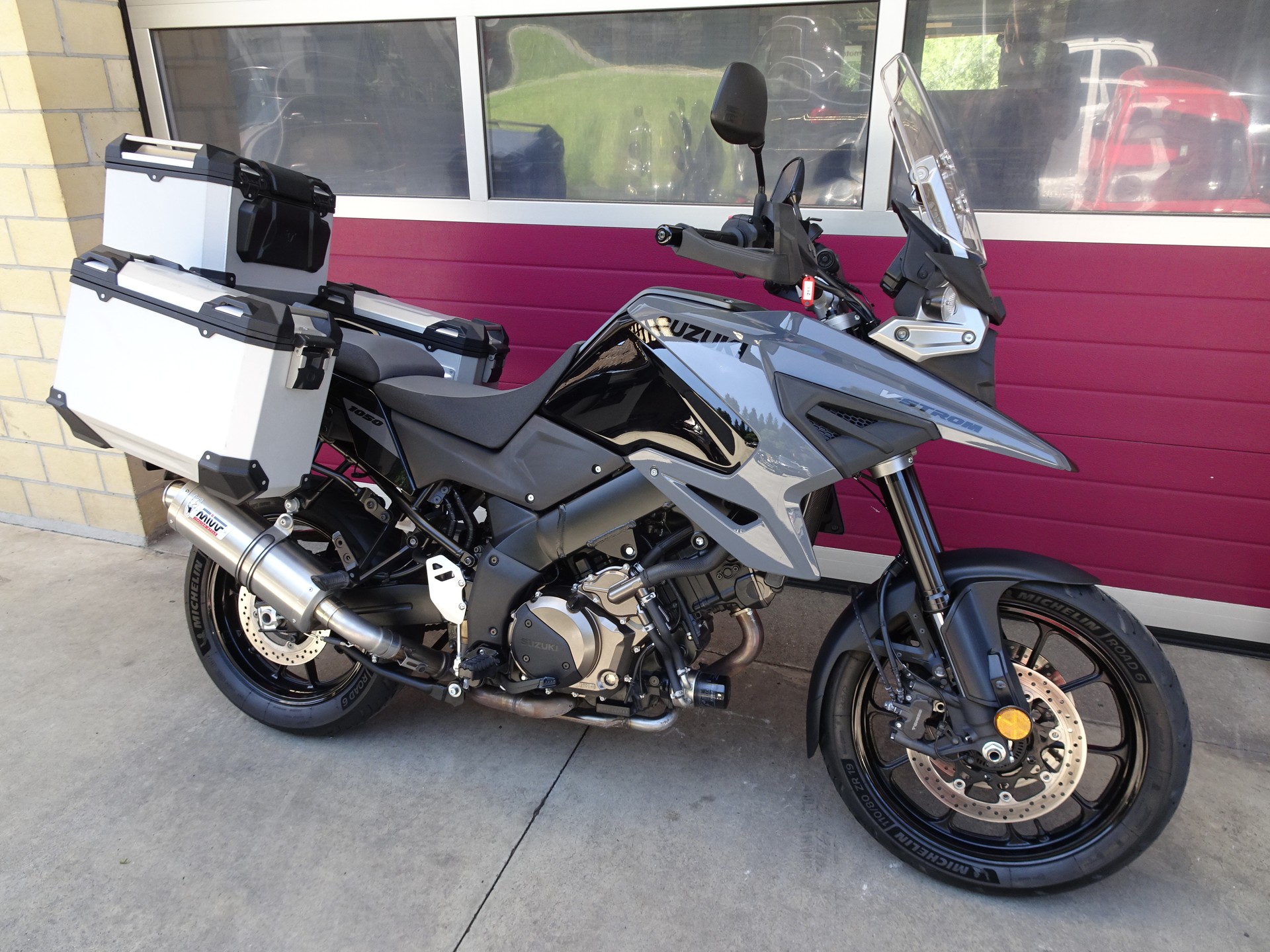 SUZUKI DL 1050 ABS-image-2