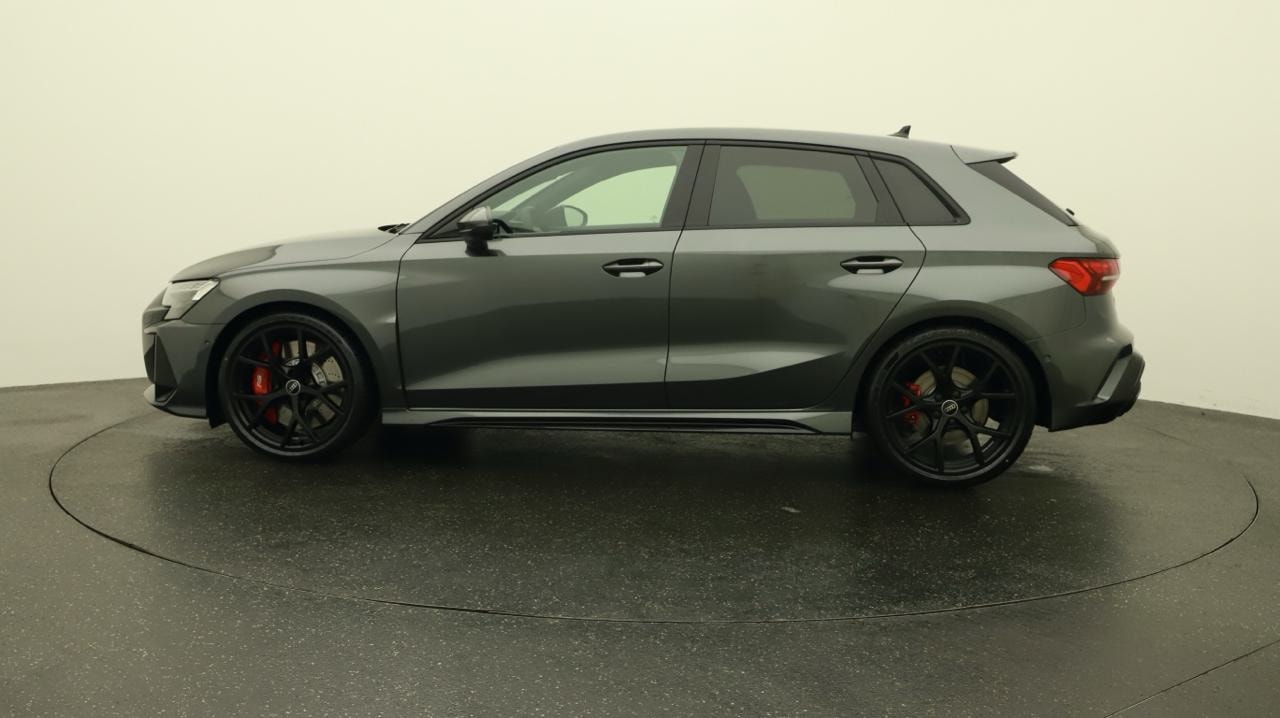 AUDI RS3 Sportback 2.5 TSI quattro S-tronic-showroom-element-1