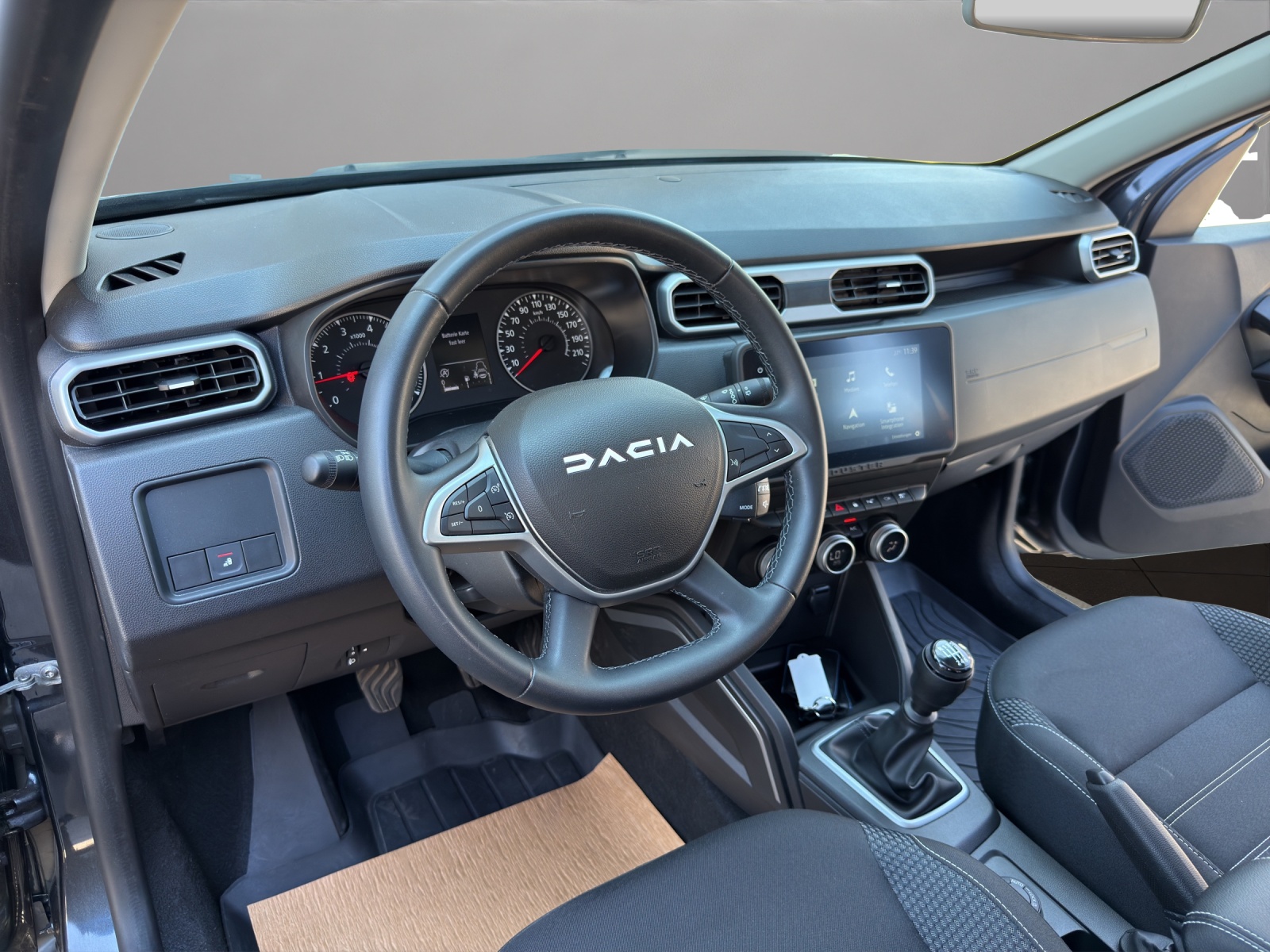 DACIA Duster TCe 150 Journey 4x4-image-9