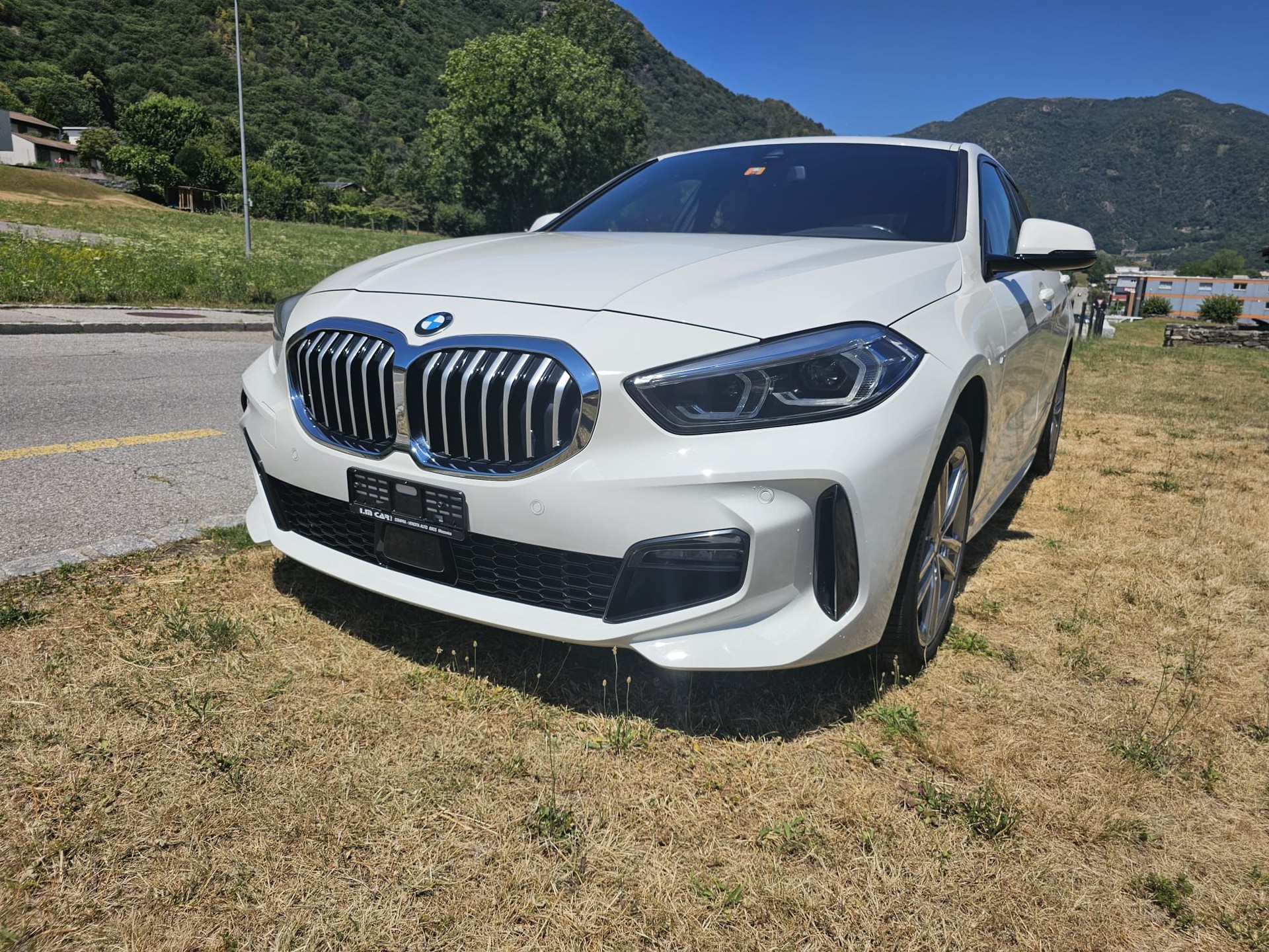 BMW 118i Pure M Sport Essential Edition