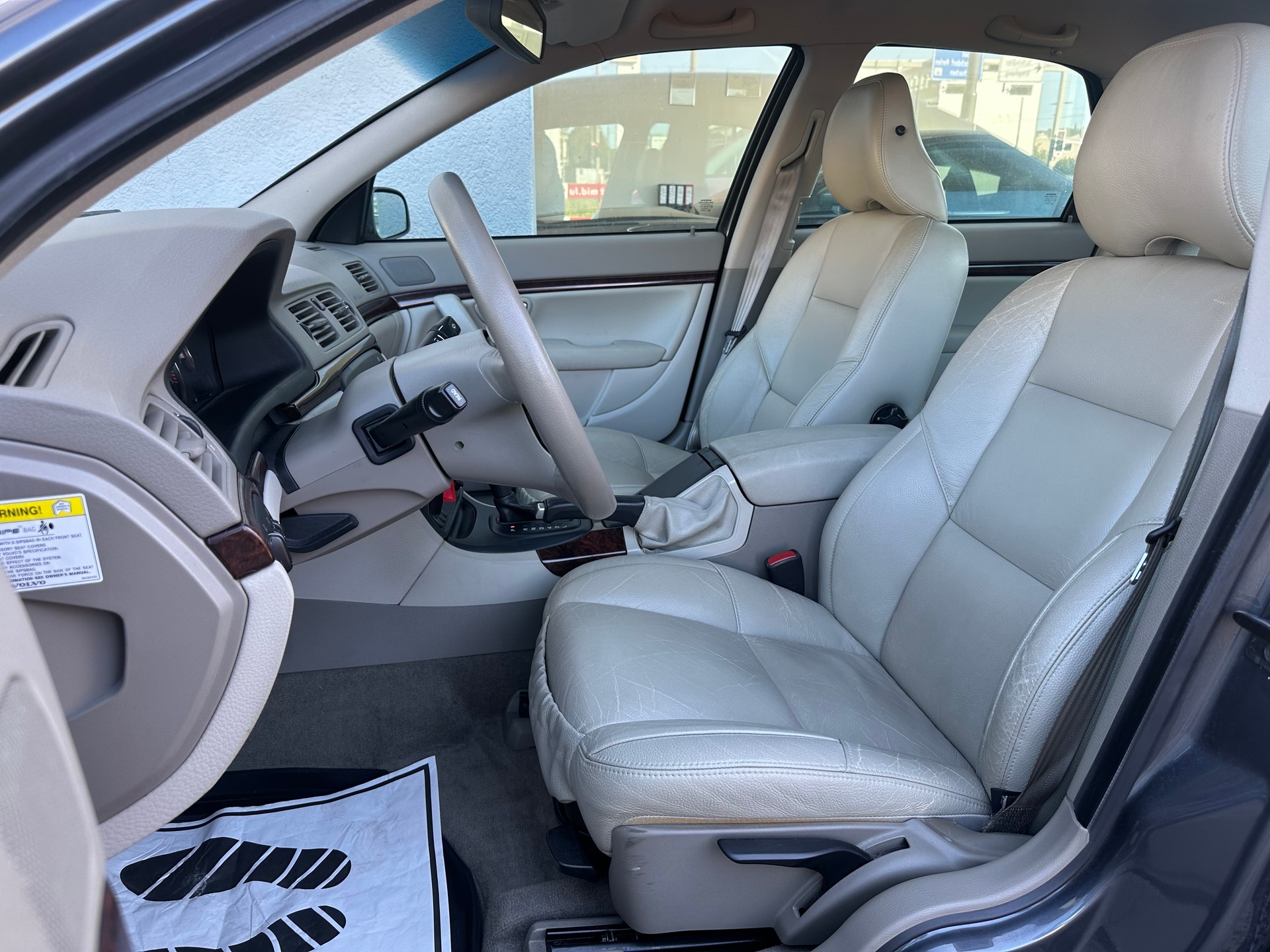 VOLVO S80 D5 Executive A-image-7
