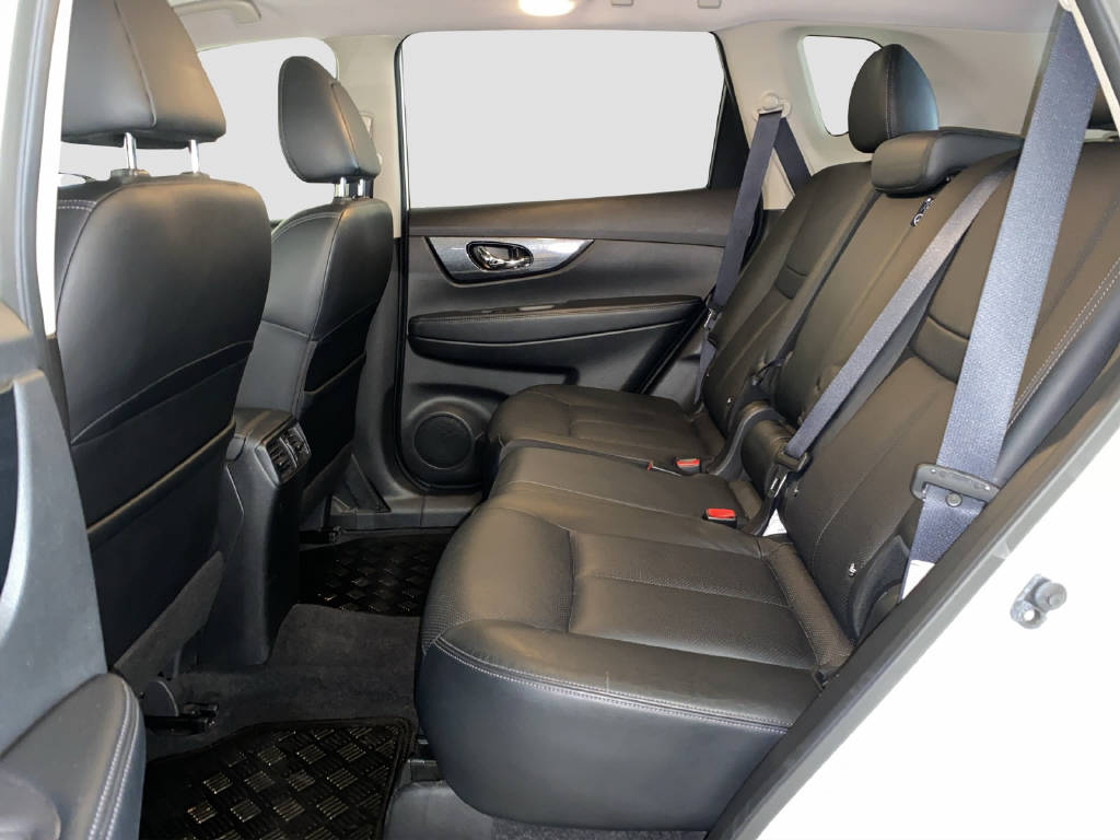 NISSAN X-Trail 1.6 dCi Tekna-image-12