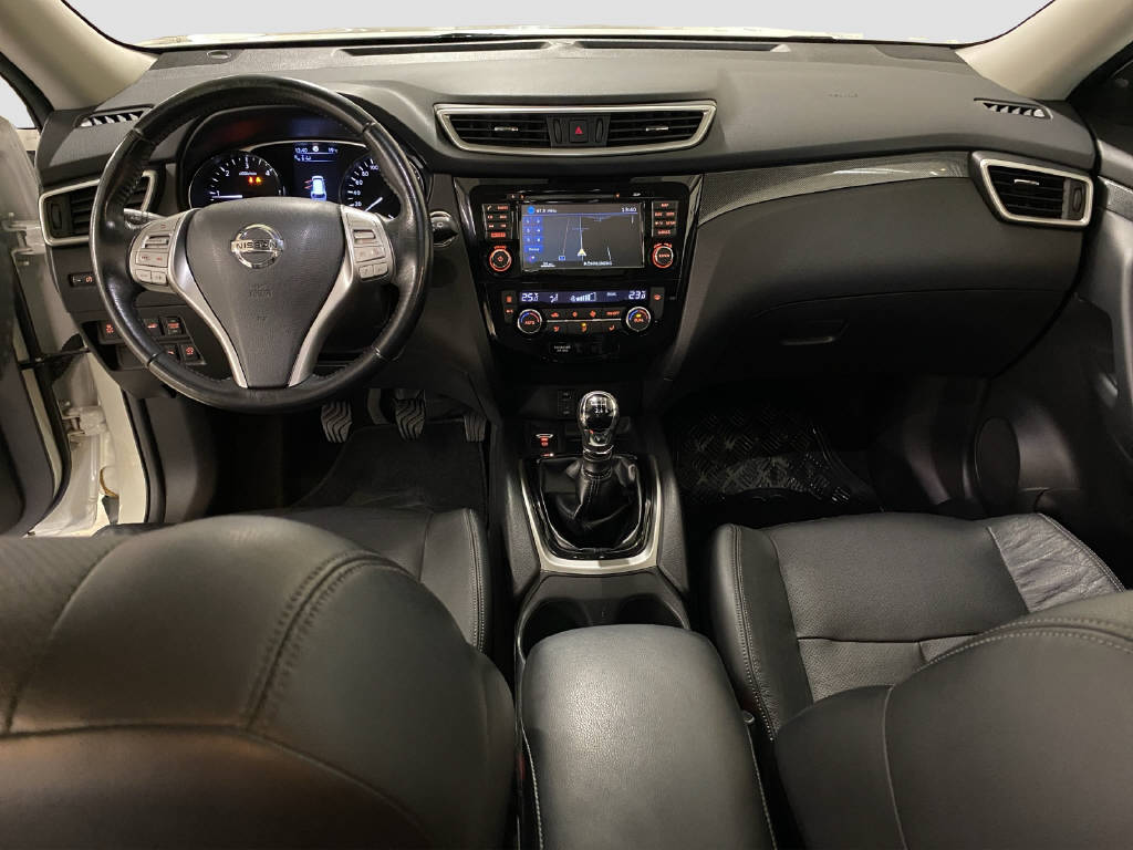 NISSAN X-Trail 1.6 dCi Tekna-image-10
